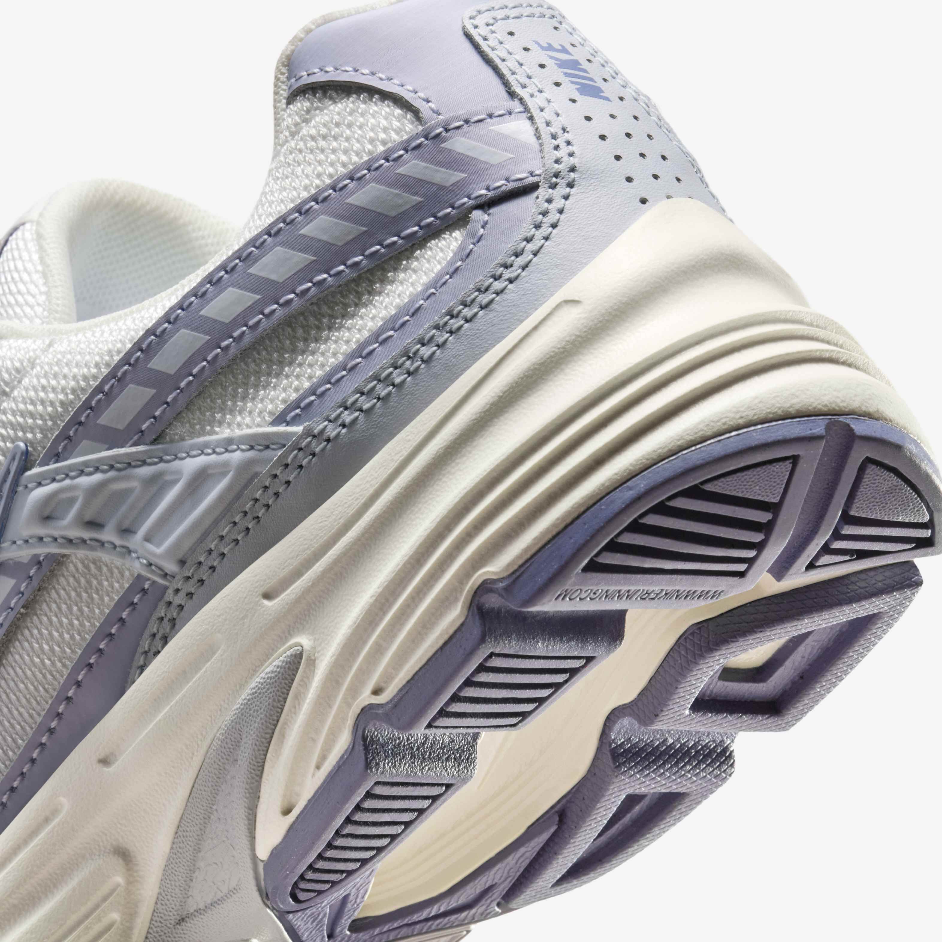 نايكي انيشيتر image number 7