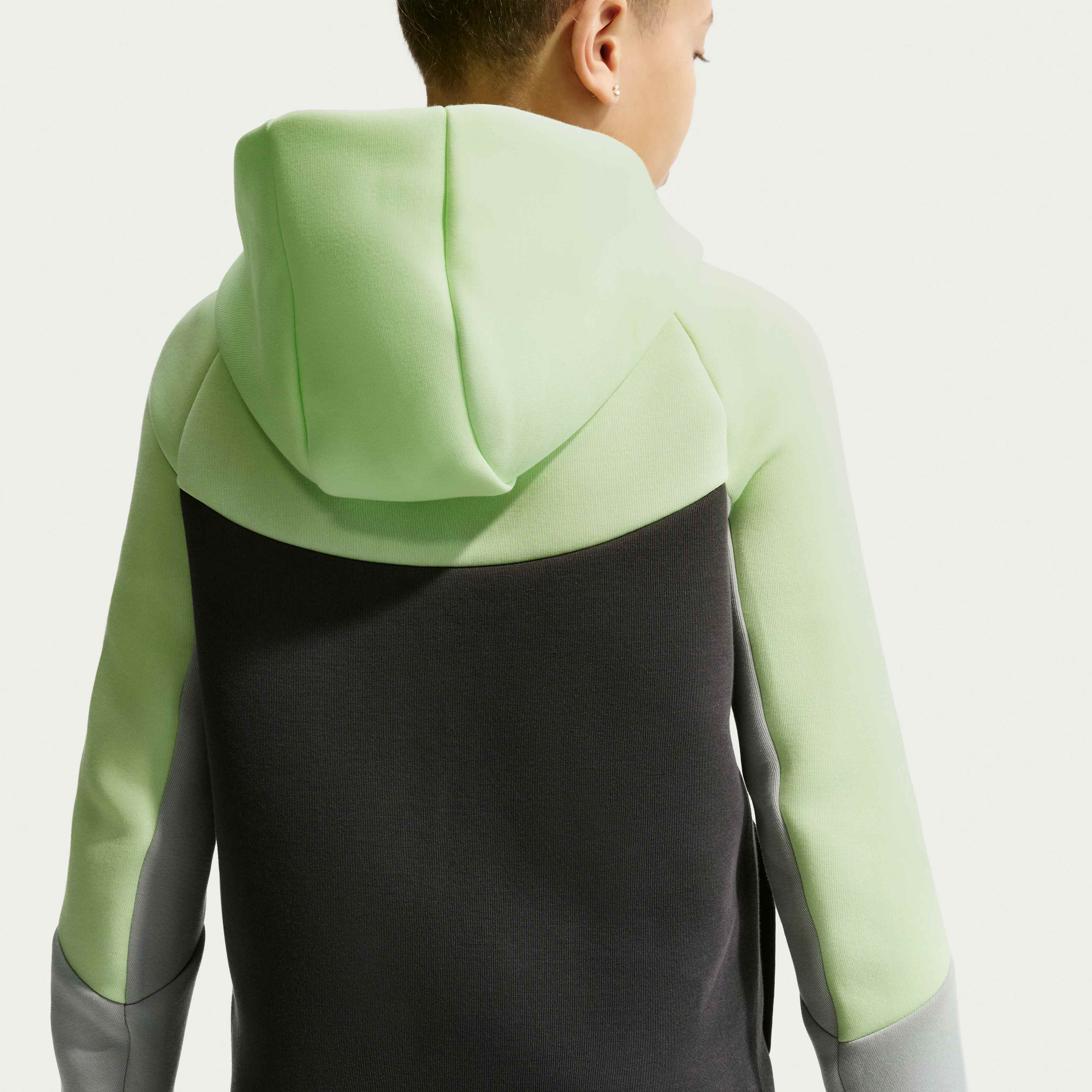 نايكي سبورتسوير تك فليس image number 1