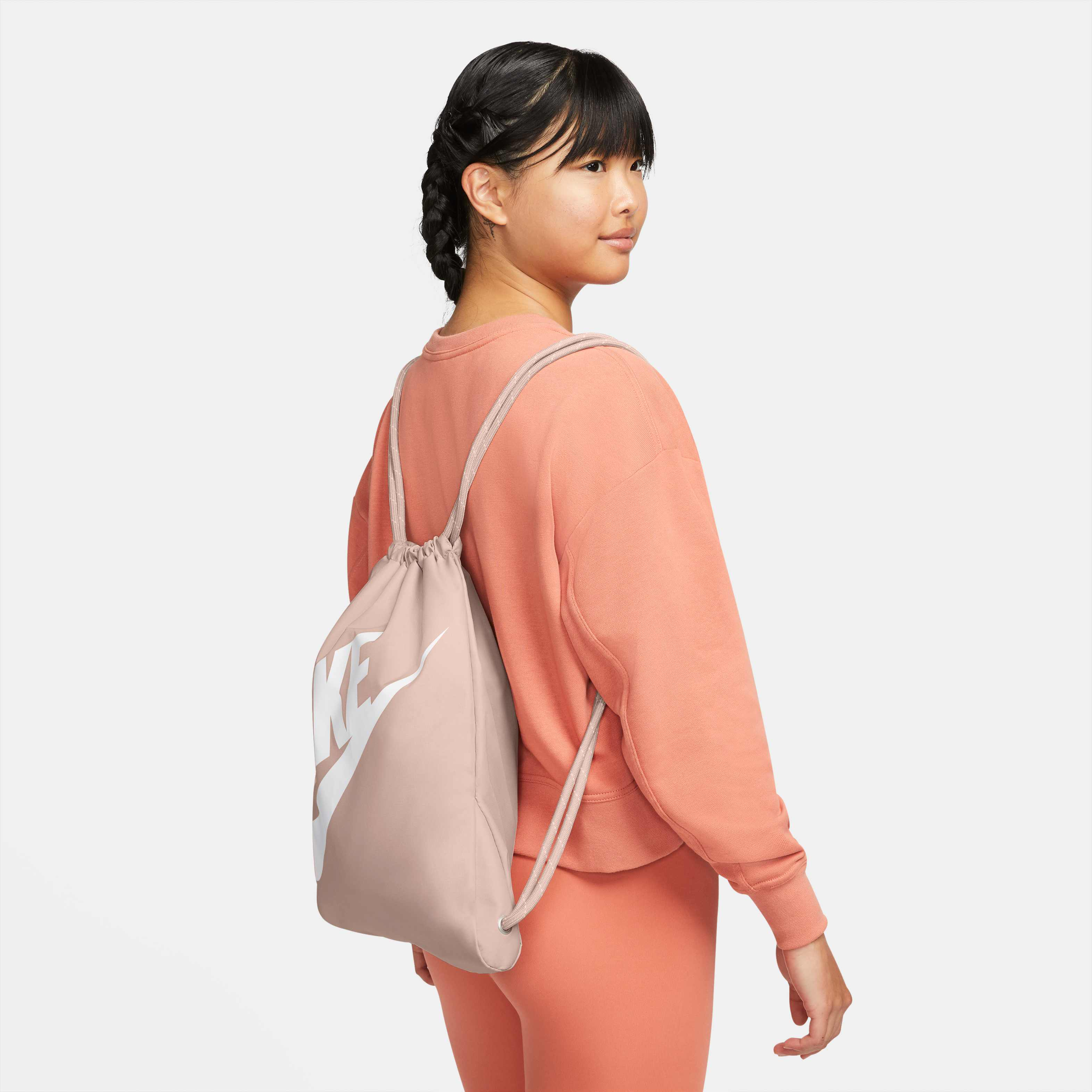 نايكي هيرتيج image number 7