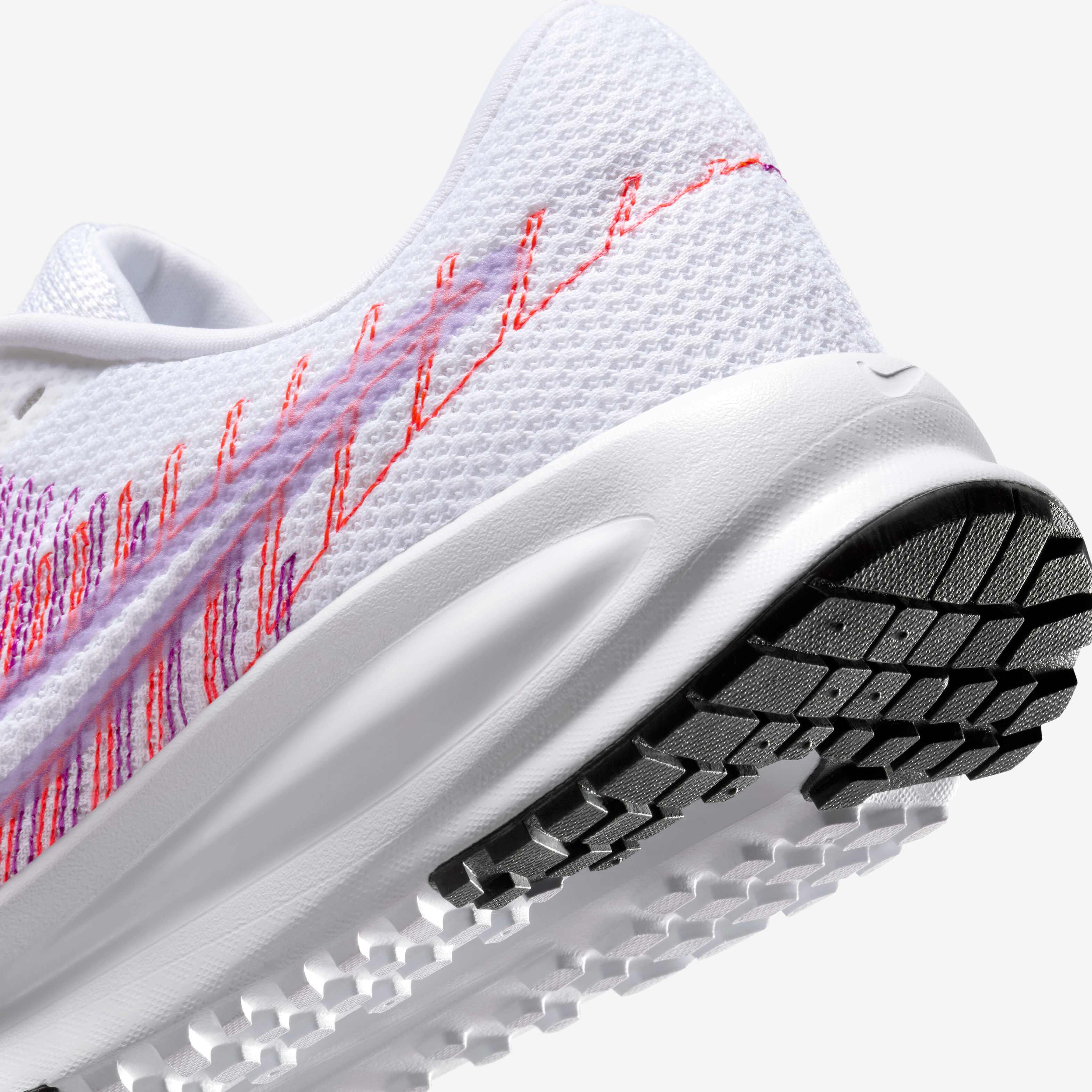 Nike Run Defy image number 7