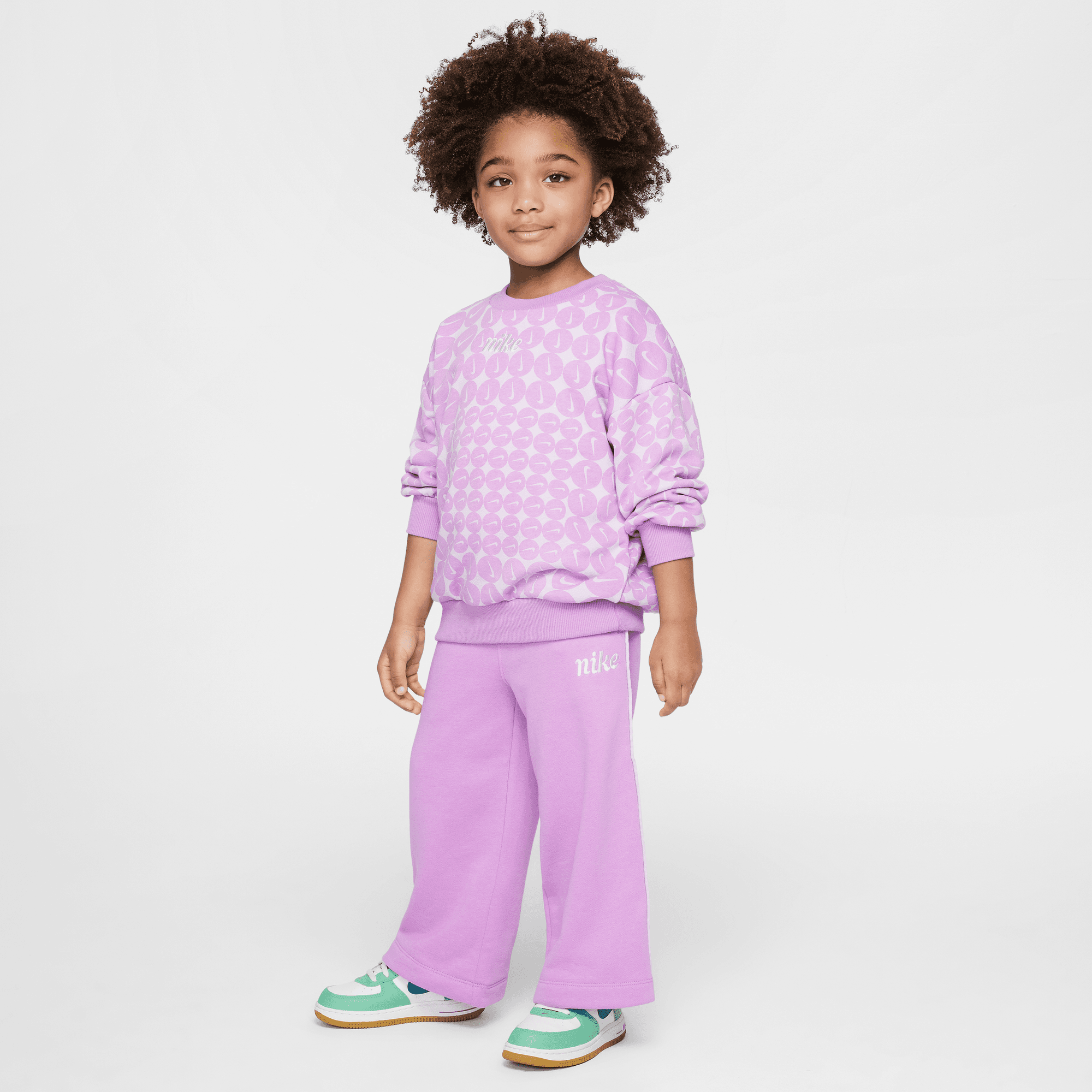 Nike Essentials image number 5