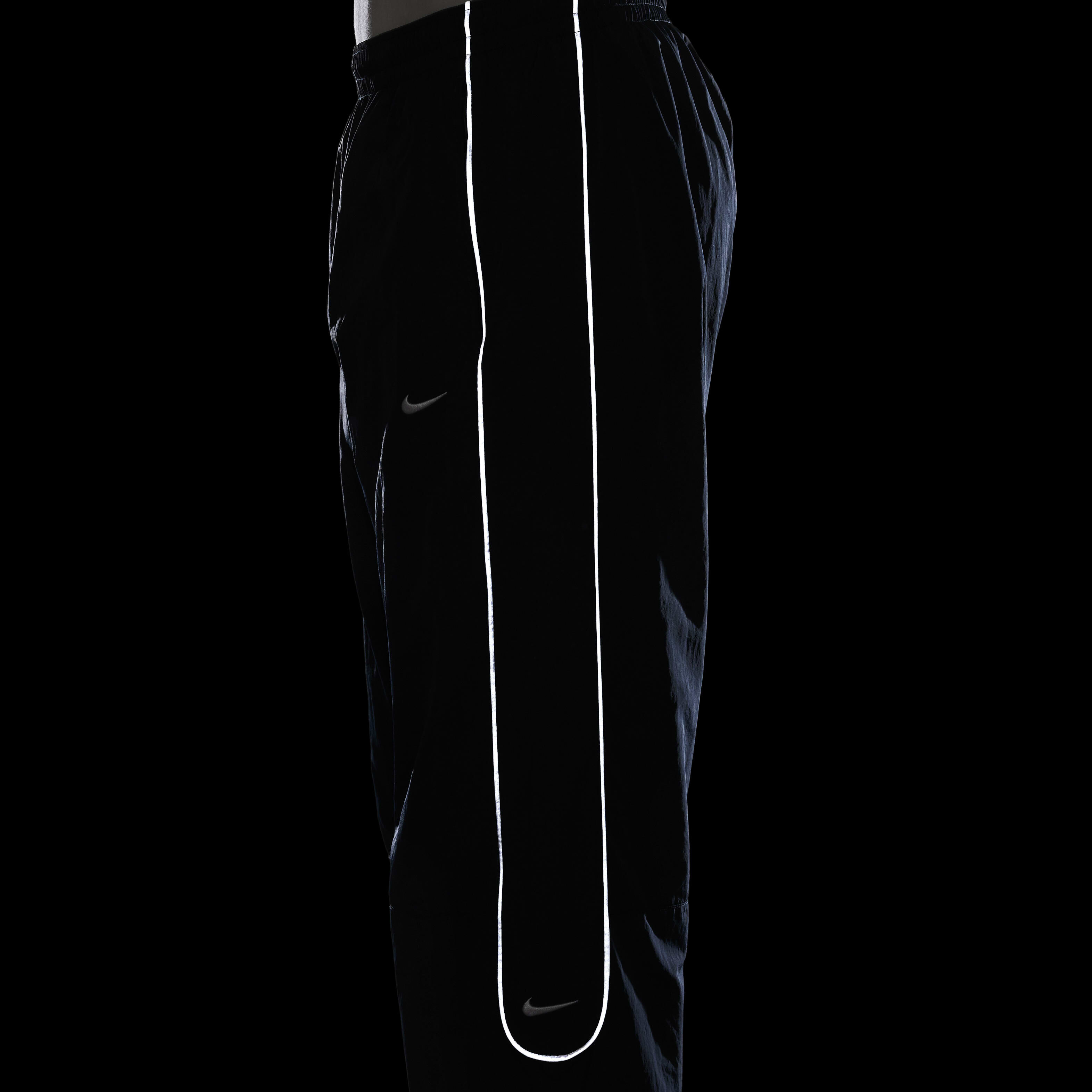 نايكي سولو سووش image number 8