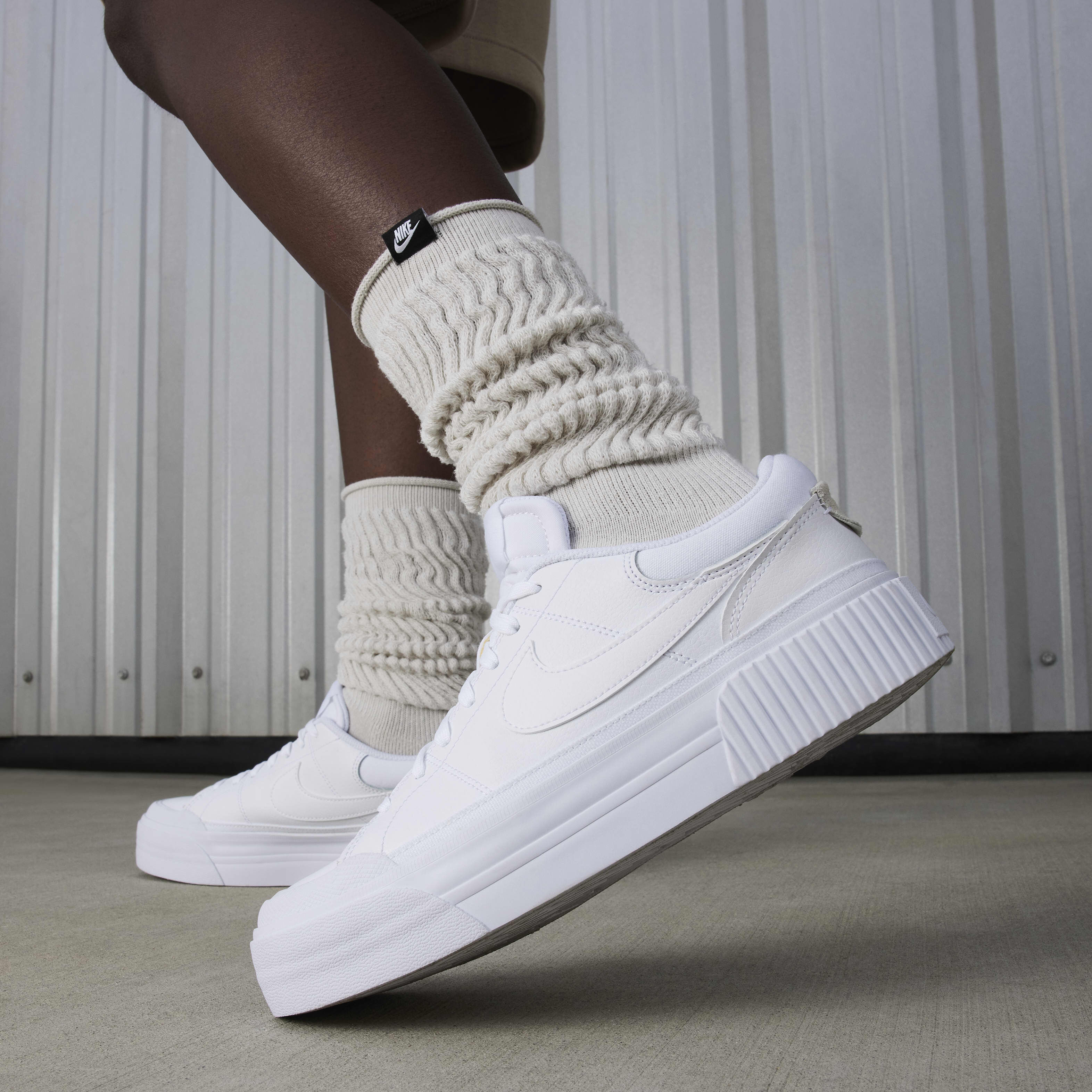 Nike Court Legacy Lift image number 1