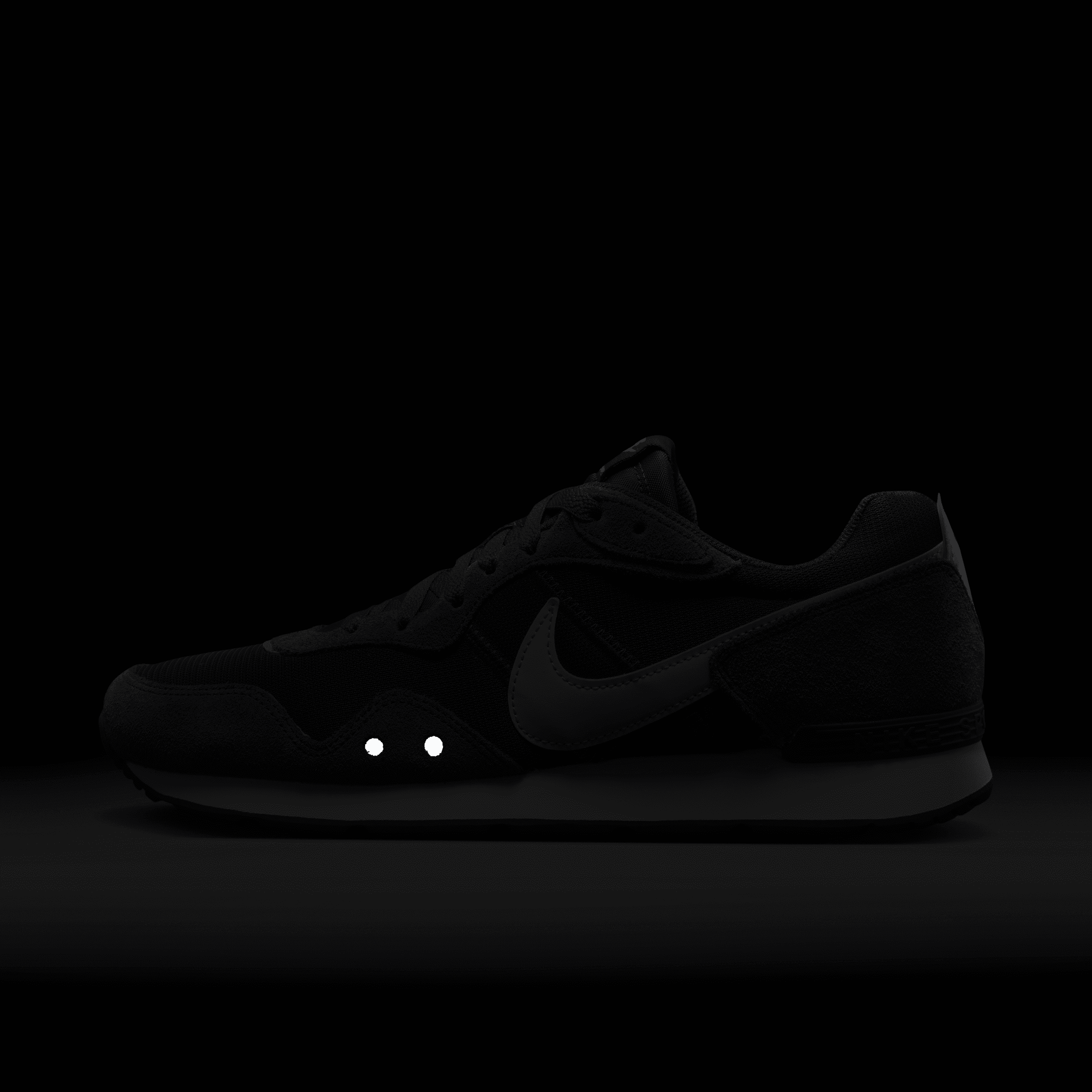 Nike Venture Runner image number 10
