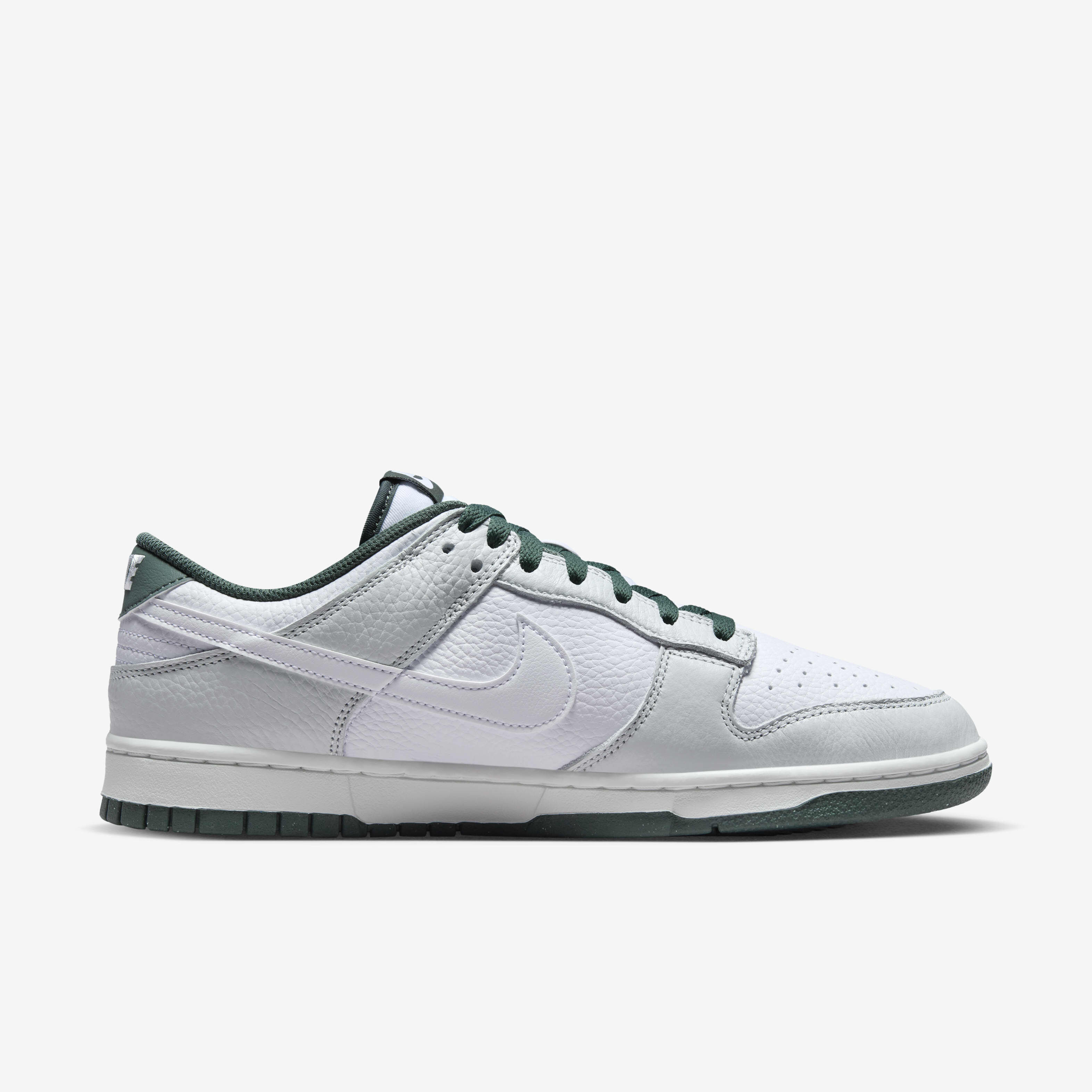 Buy Nike Dunk Low Retro SE Men's Shoes - Photon Dust/Vintage Green/Summit  White/White | Nike UAE Official