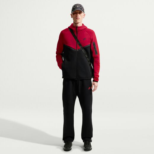 Nike Tech