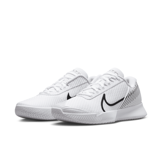Nike tennis online shoes on sale