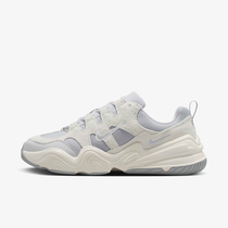 Nike Tech Hera