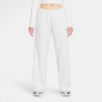 نايكي سبورتسوير تشيل تيري