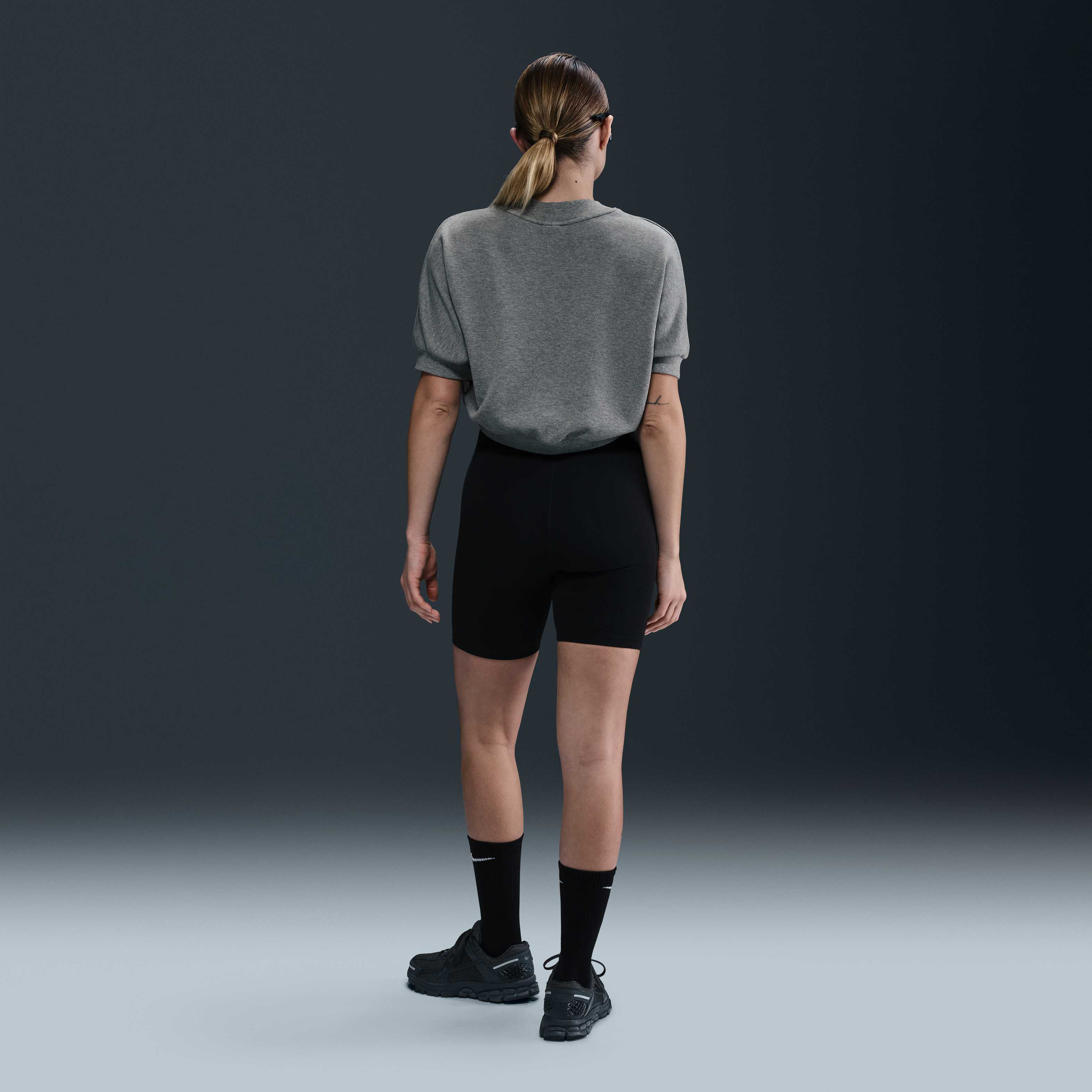 نايكي سبورتسوير كوليكشن image number 4