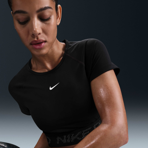 T-Shirts & Tops-Nike, Nike Pro, Women's Dri-FIT Short-Sleeve Cropped Graphic Top