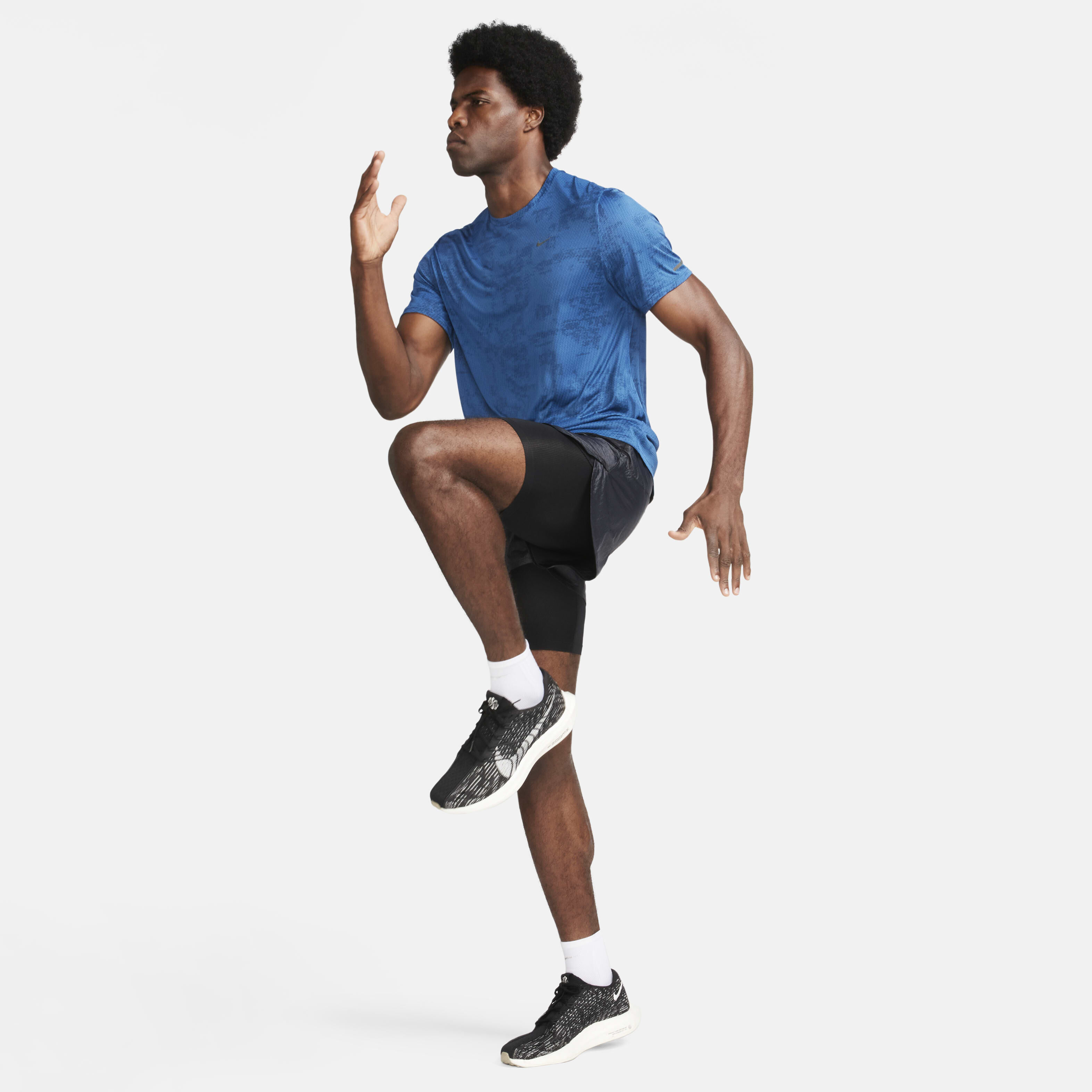 Nike Running Division image number 6