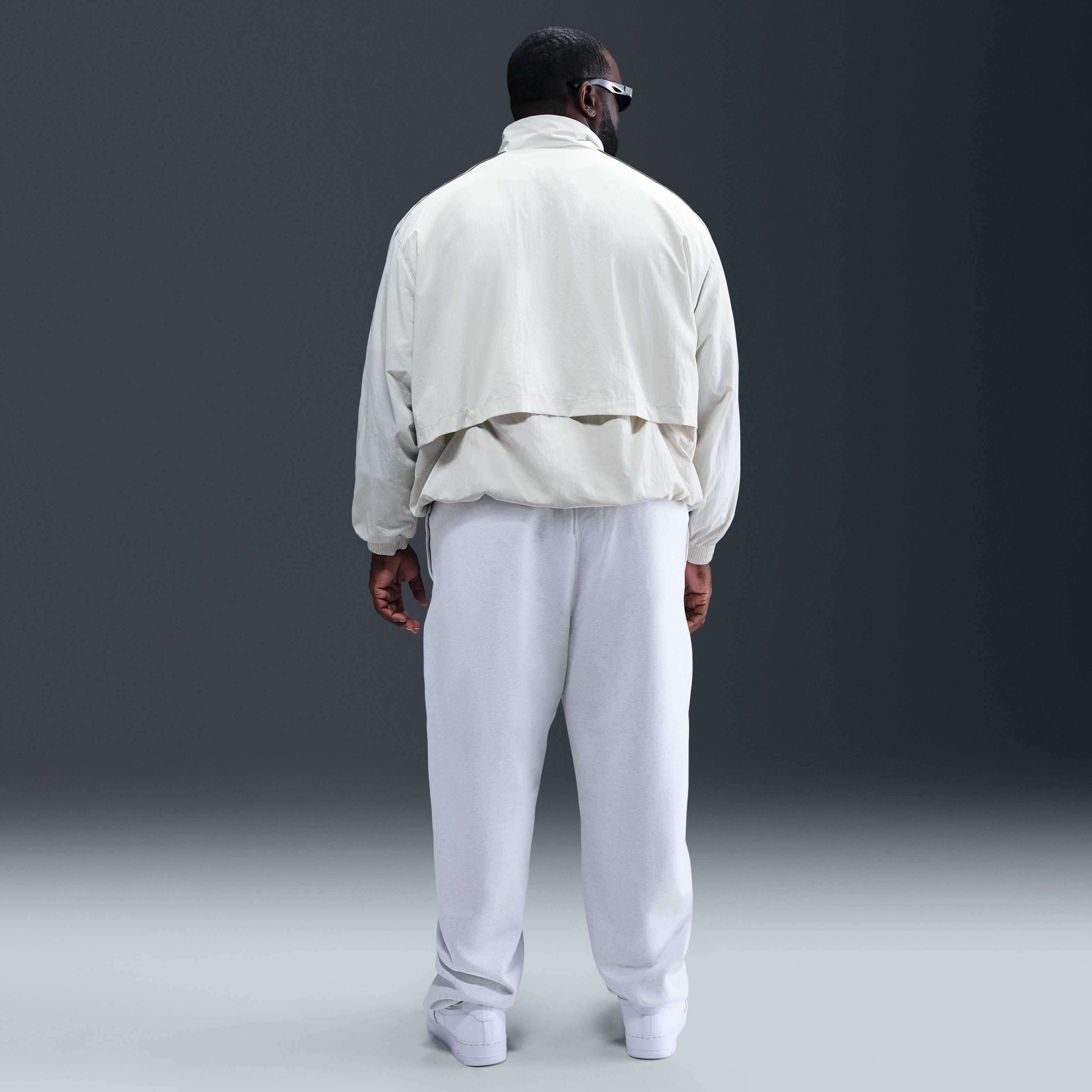 Nike Sportswear Solo Swoosh image number 13