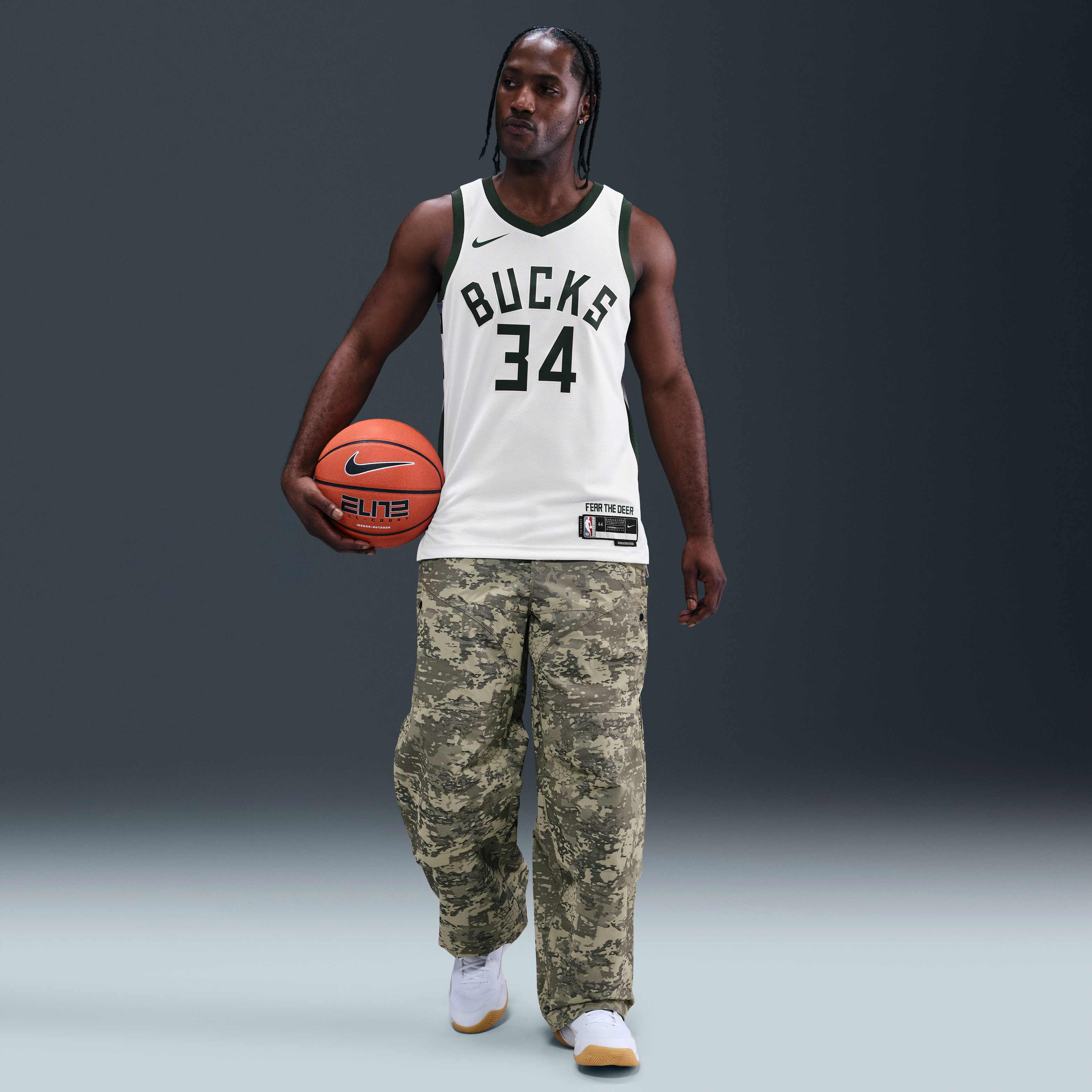 Milwaukee Bucks Association Edition image number 6