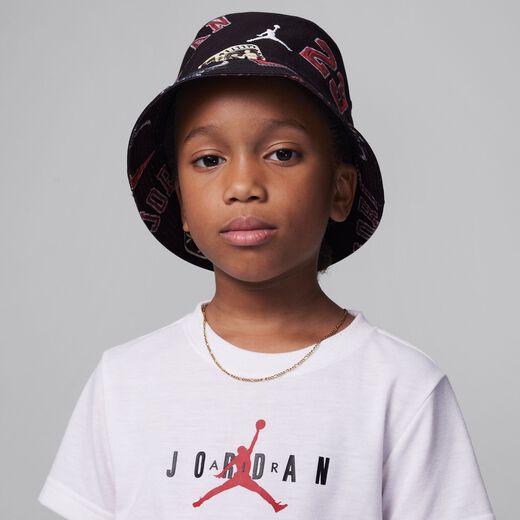 Newborn nike hat top