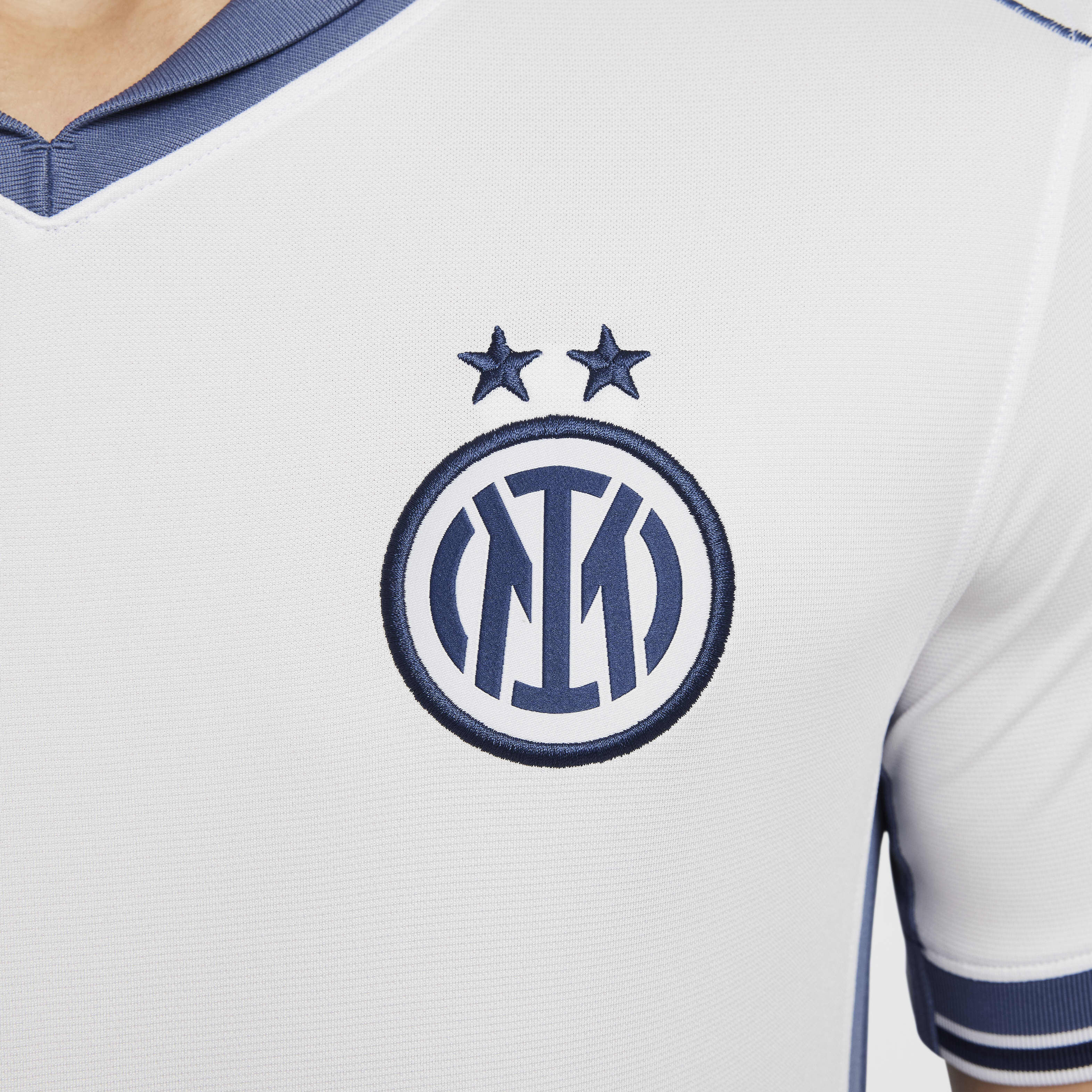 Inter Milan 2024/25 Stadium Away image number 4