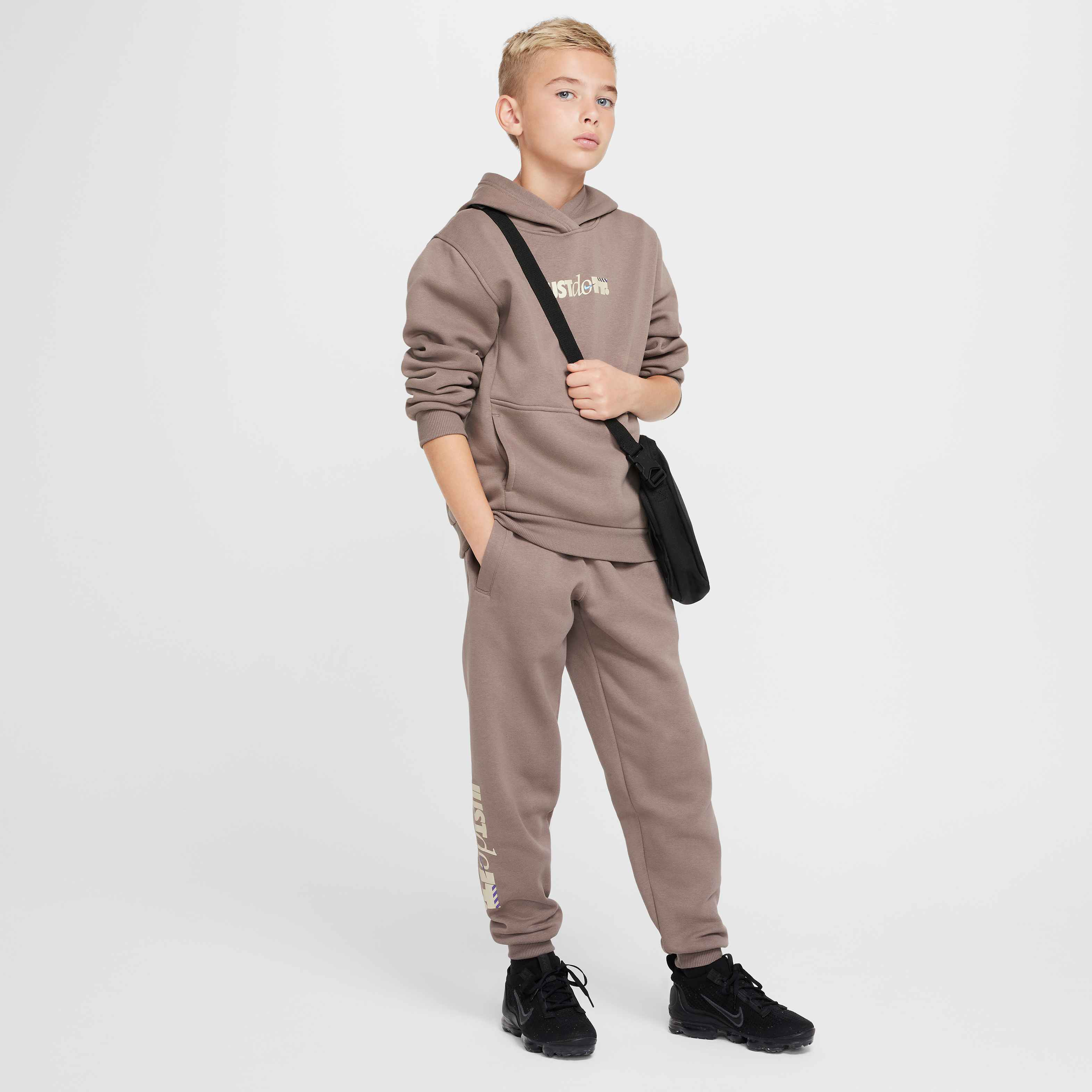 نايكي سبورتسوير كلوب فليس image number 6