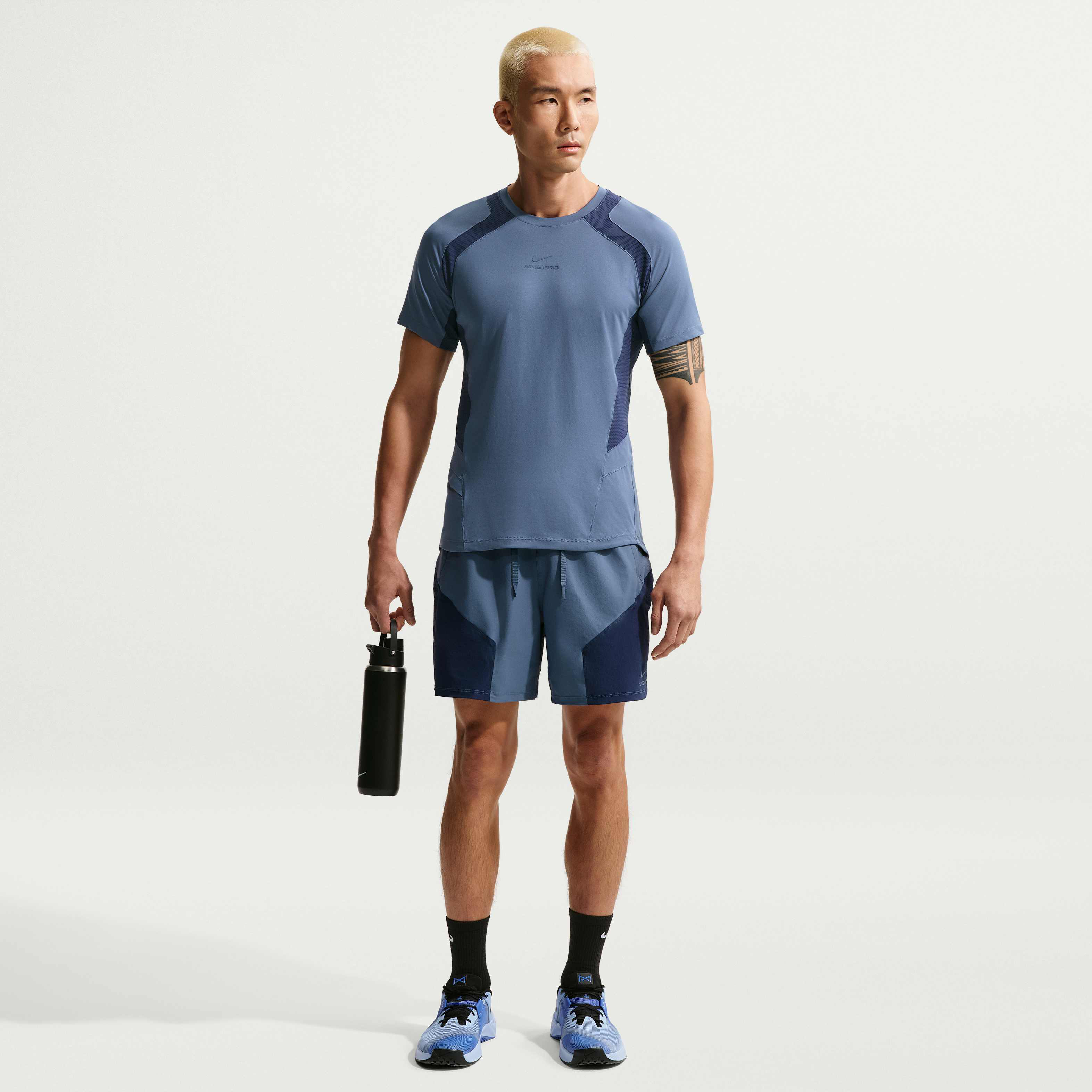 Nike Pro Training image number 3