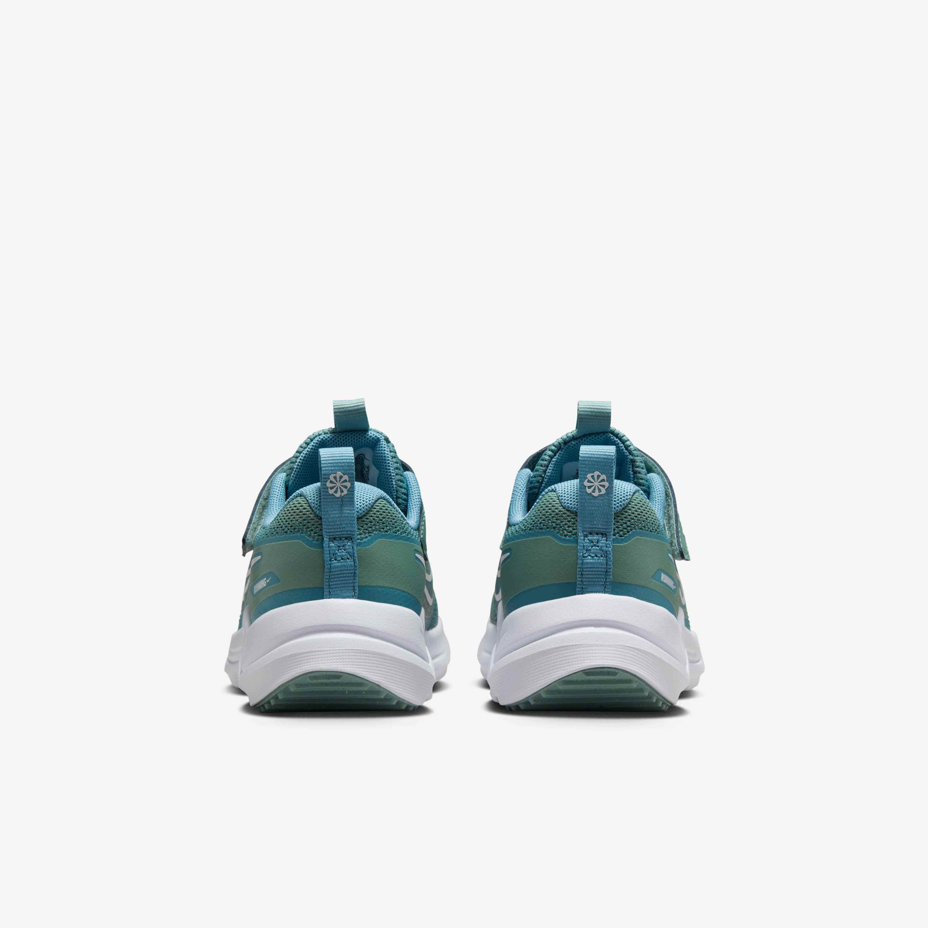 Nike Cosmic Runner image number 5