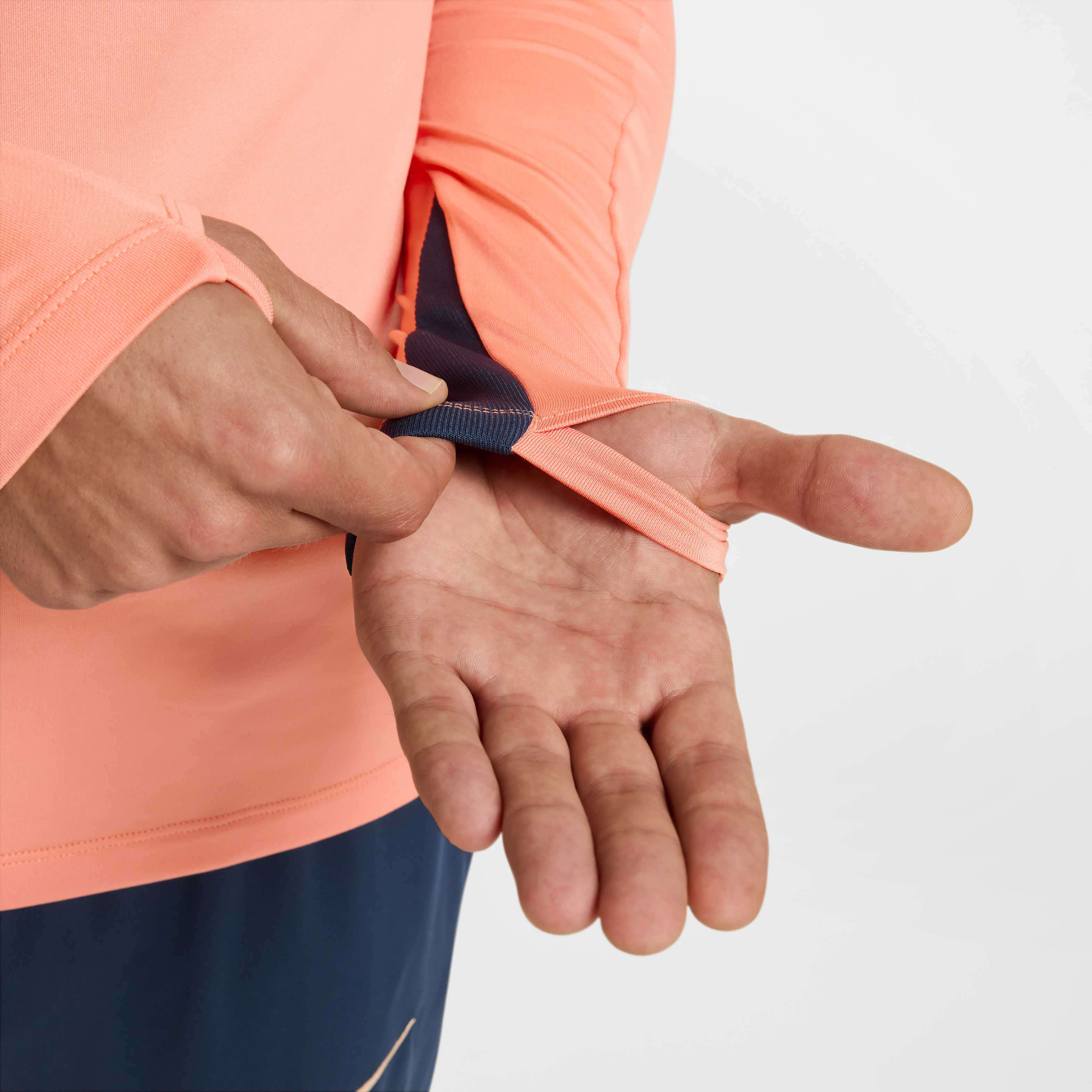 Chelsea F.C. Strike Special Edition image number 5