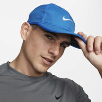 Nike Dri-FIT Club