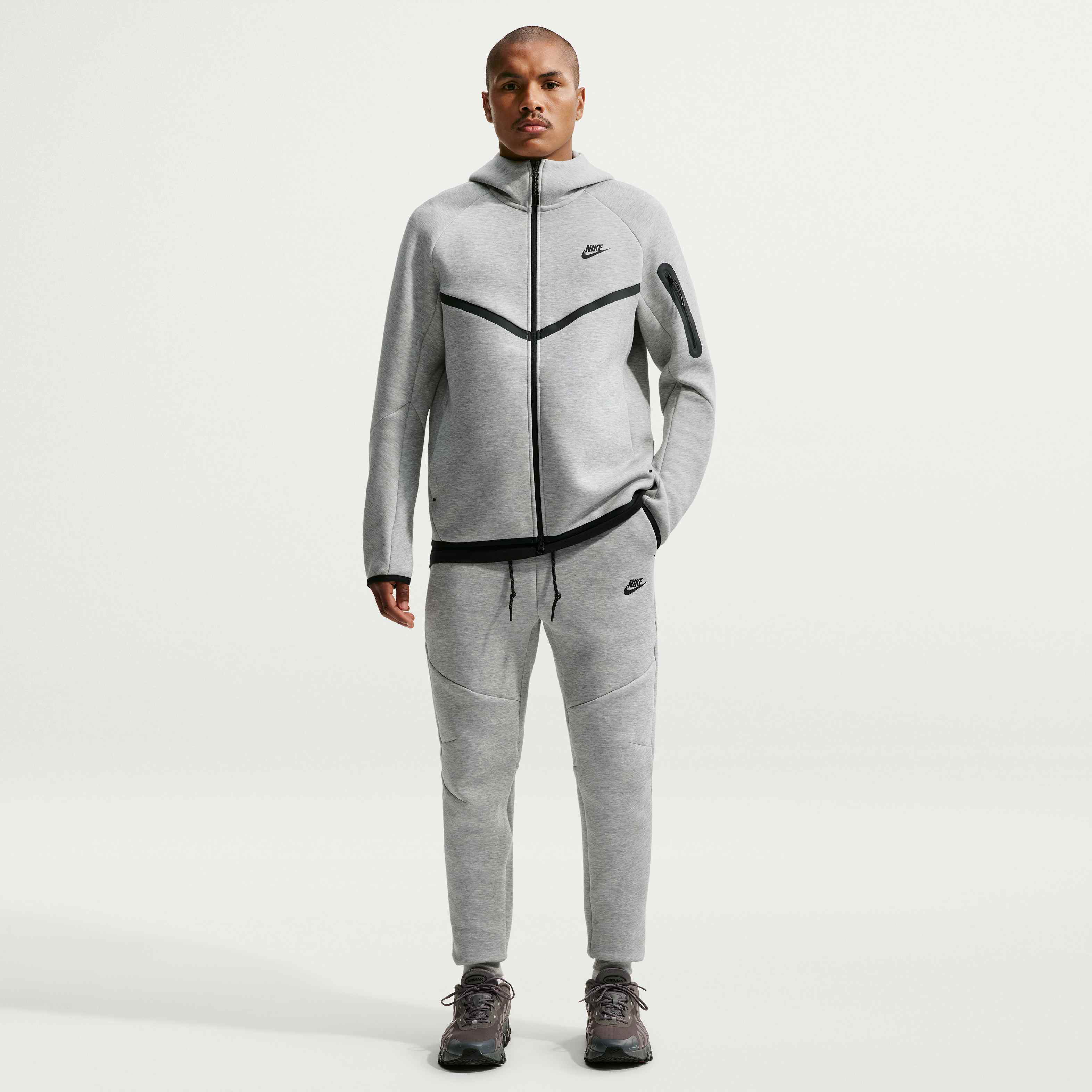 Nike Tech image number 0