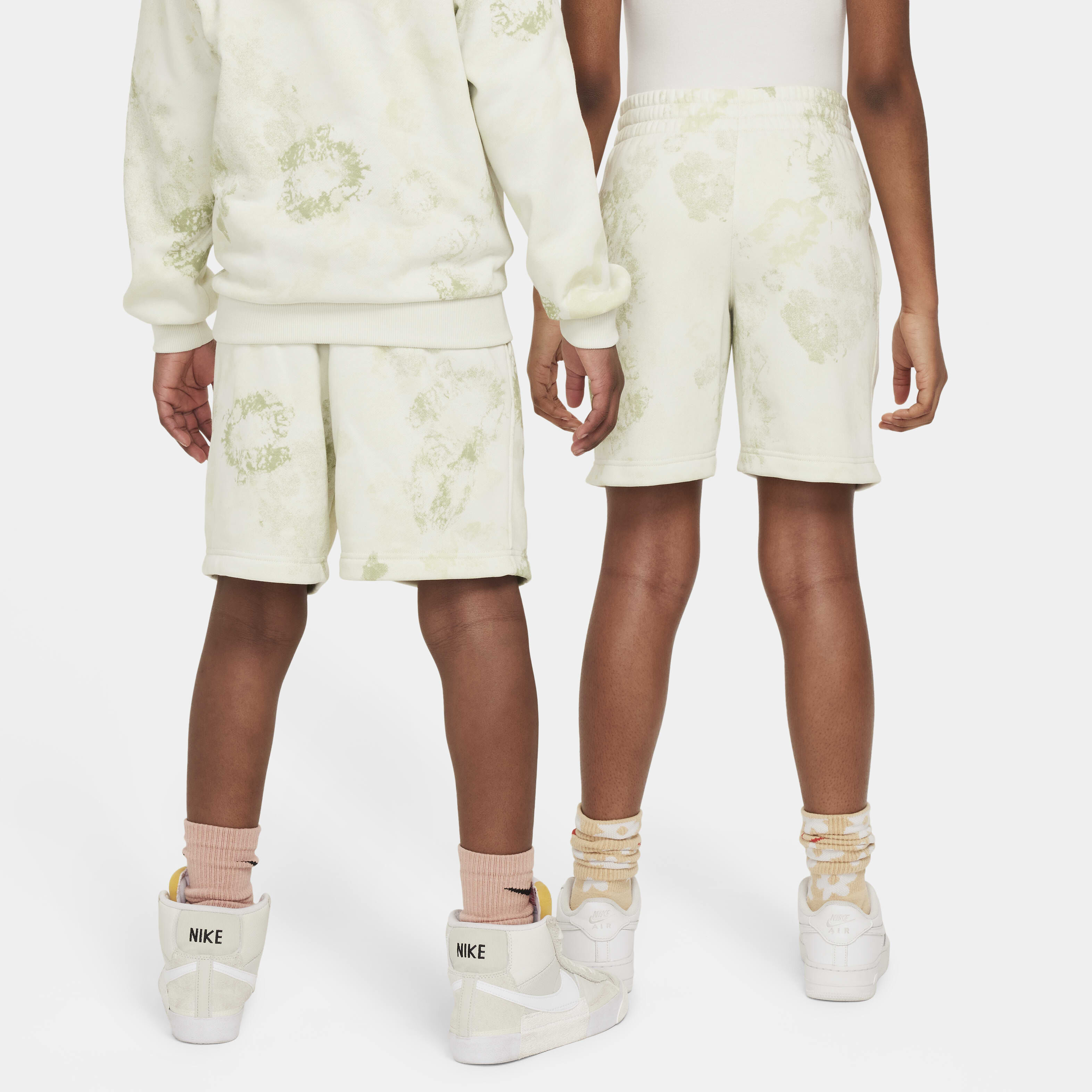 نايكي سبورتسوير كلوب فليس image number 1