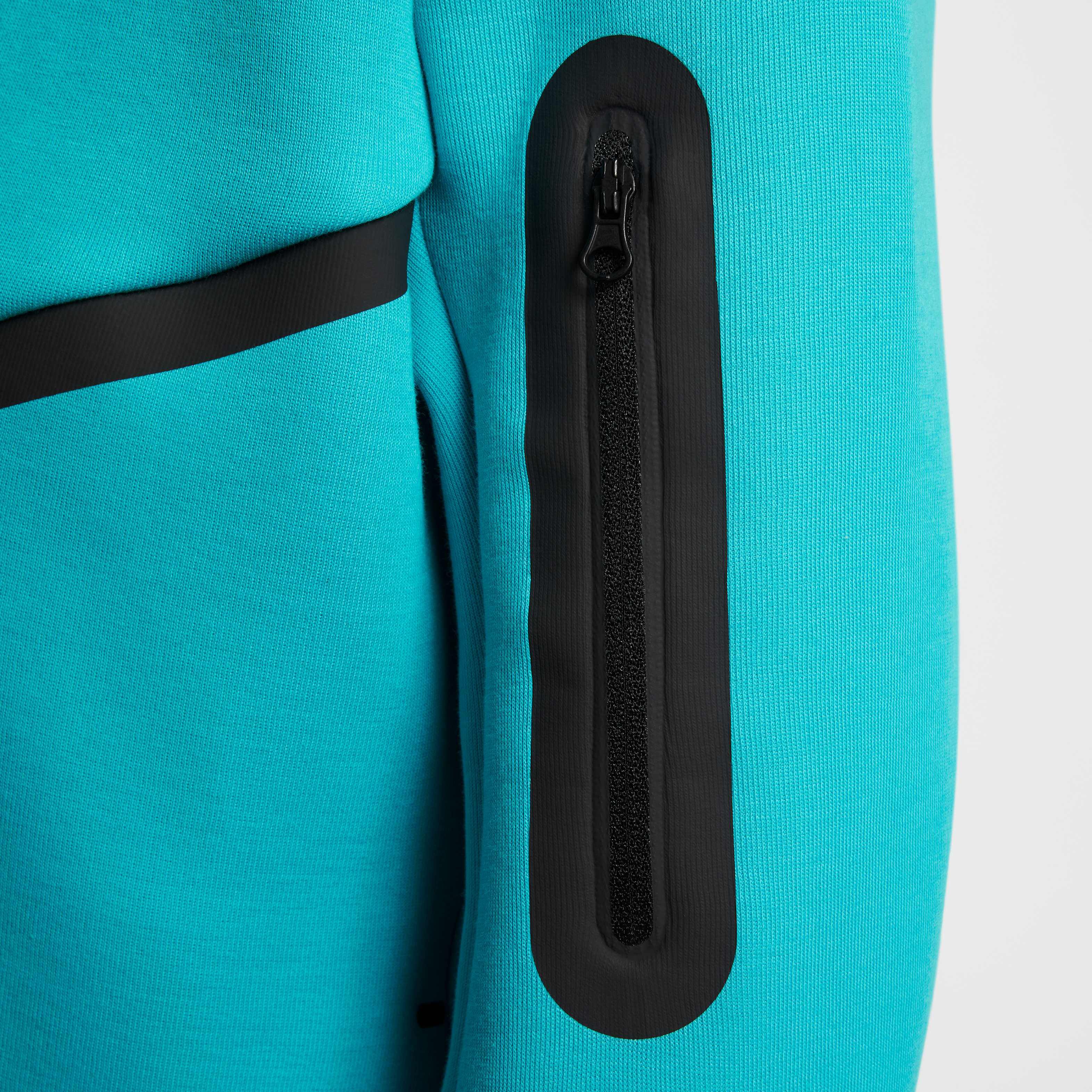 Nike Sportswear Tech Fleece image number 5