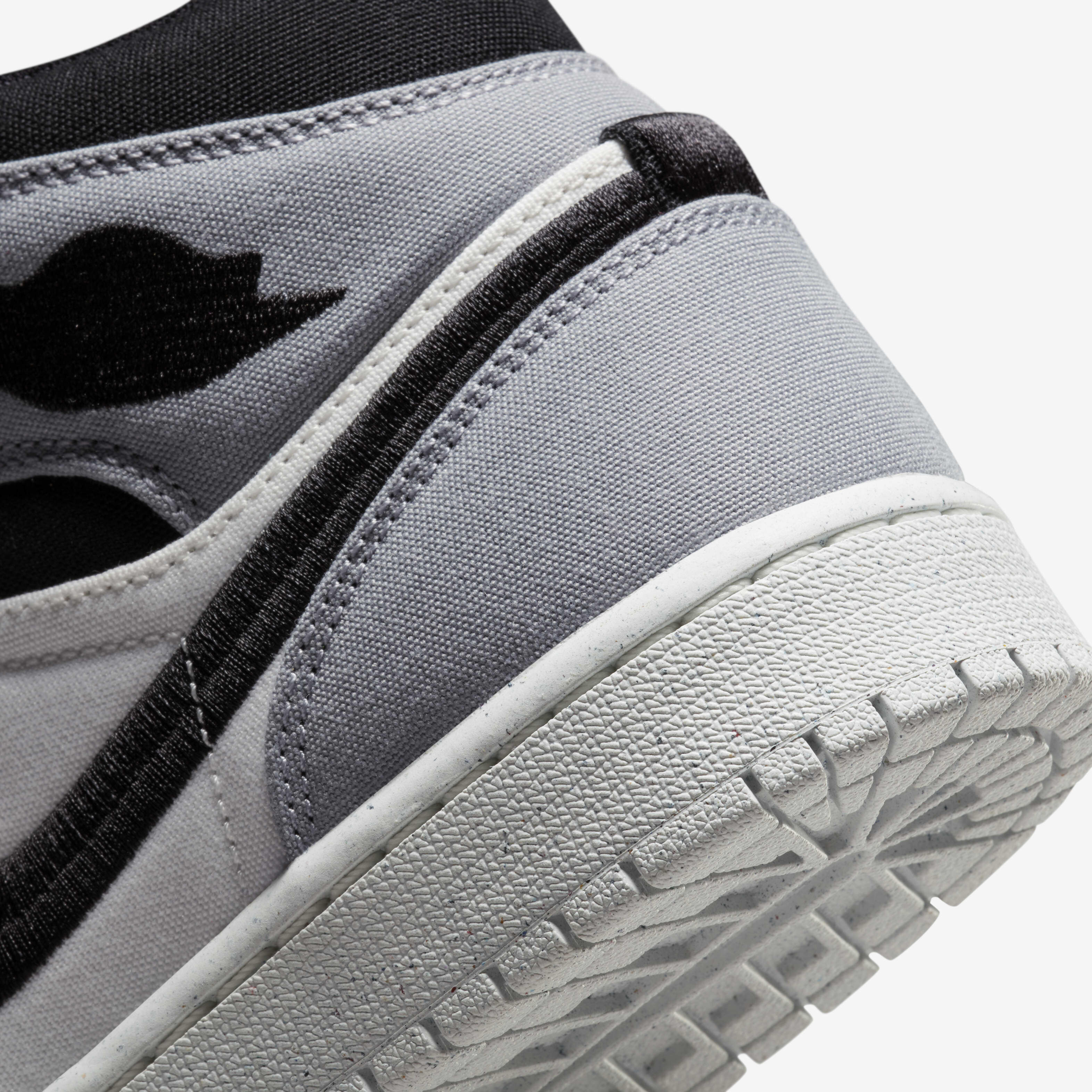 Air Jordan 1 Mid SE image number 7