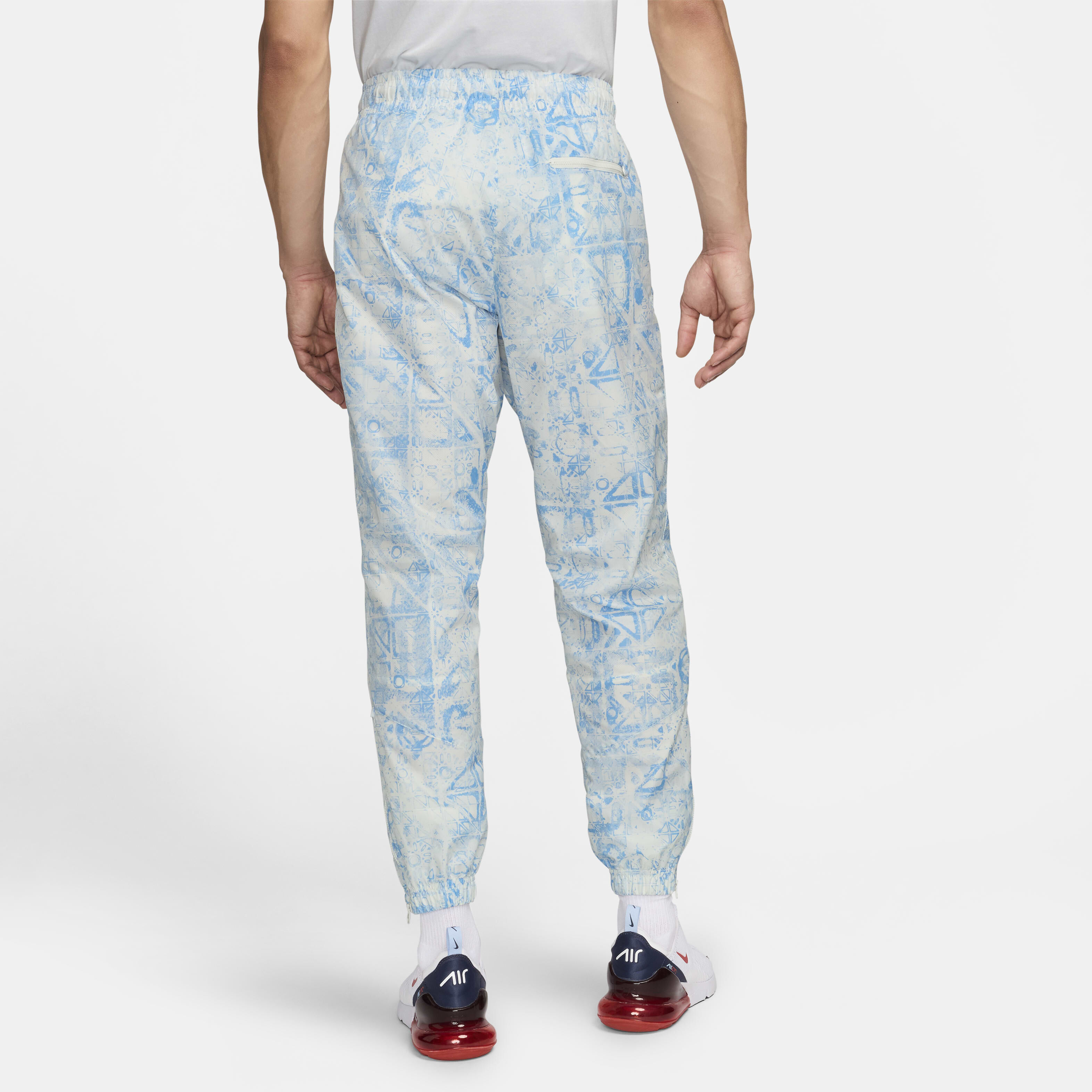 Portugal Windrunner image number 1