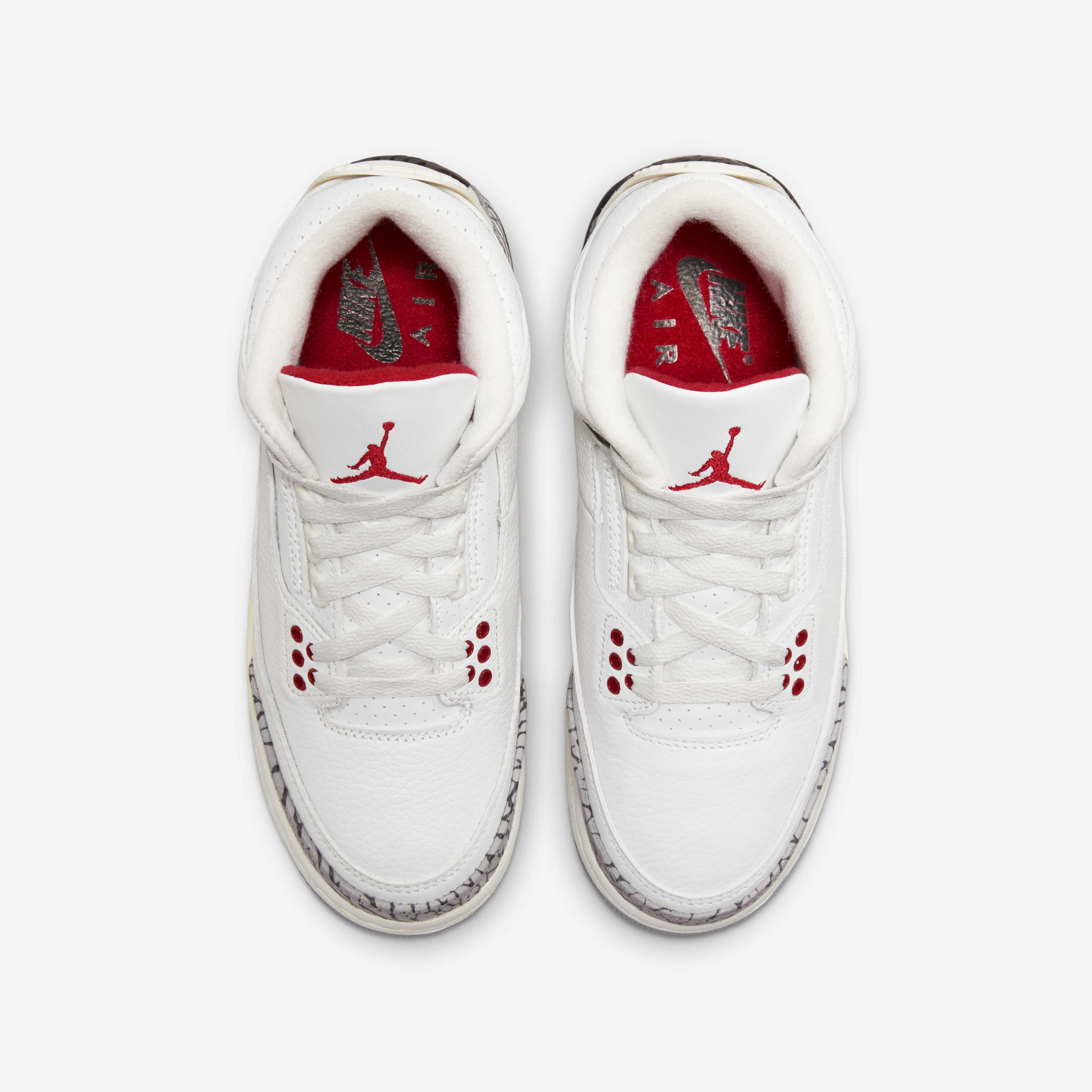 Air Jordan 3 Retro 'Medium Olive' image number 3