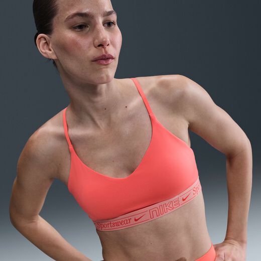 نايكي اندي بدعم خفيف