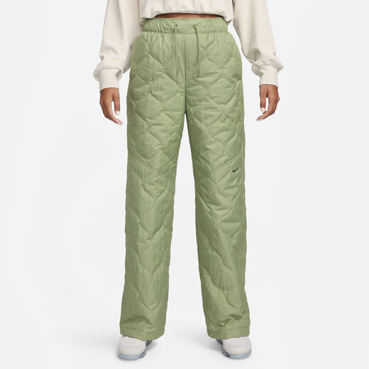 نايكي سبورتسوير ايسنشال