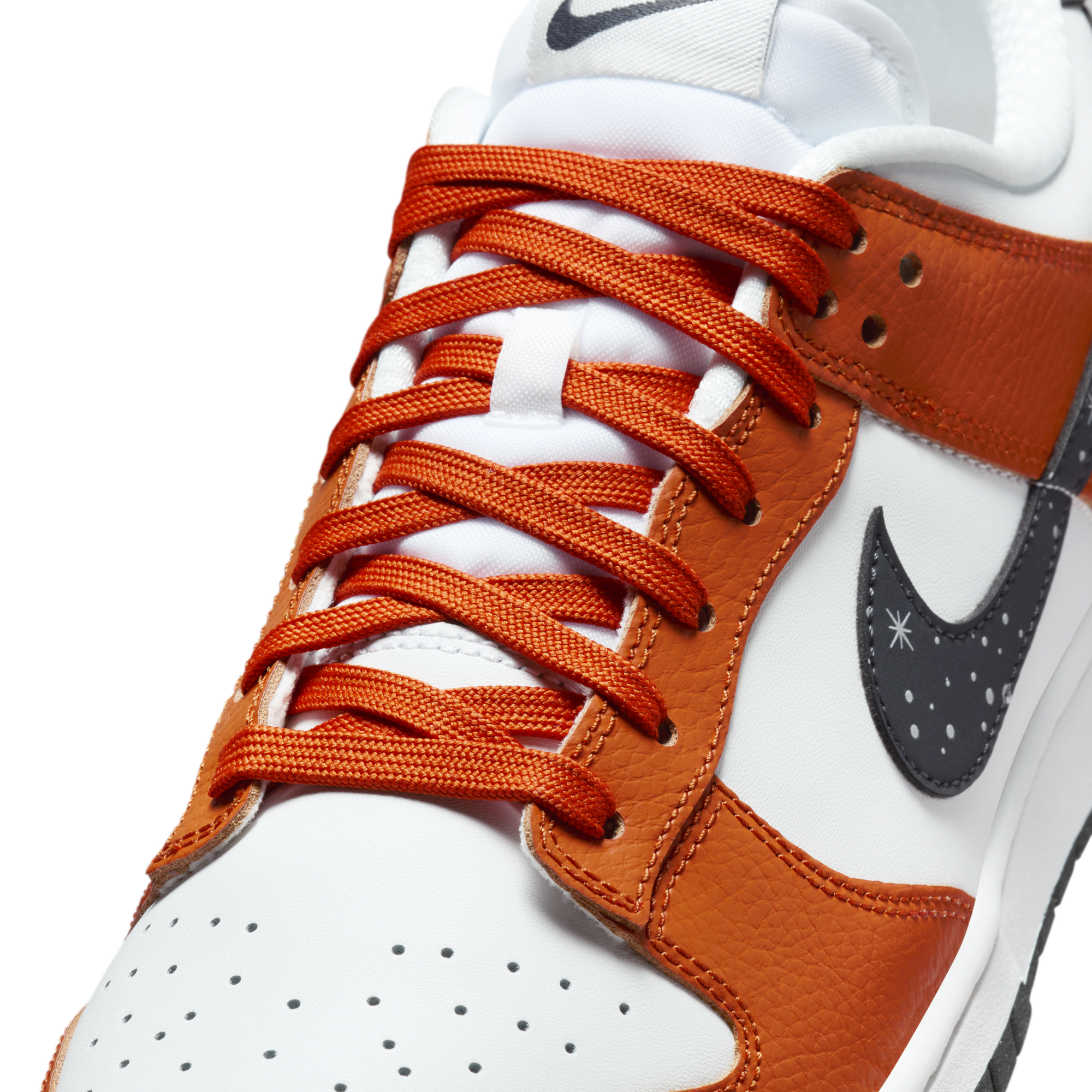 Shop Dunk Low Men s Shoes Nike UAE