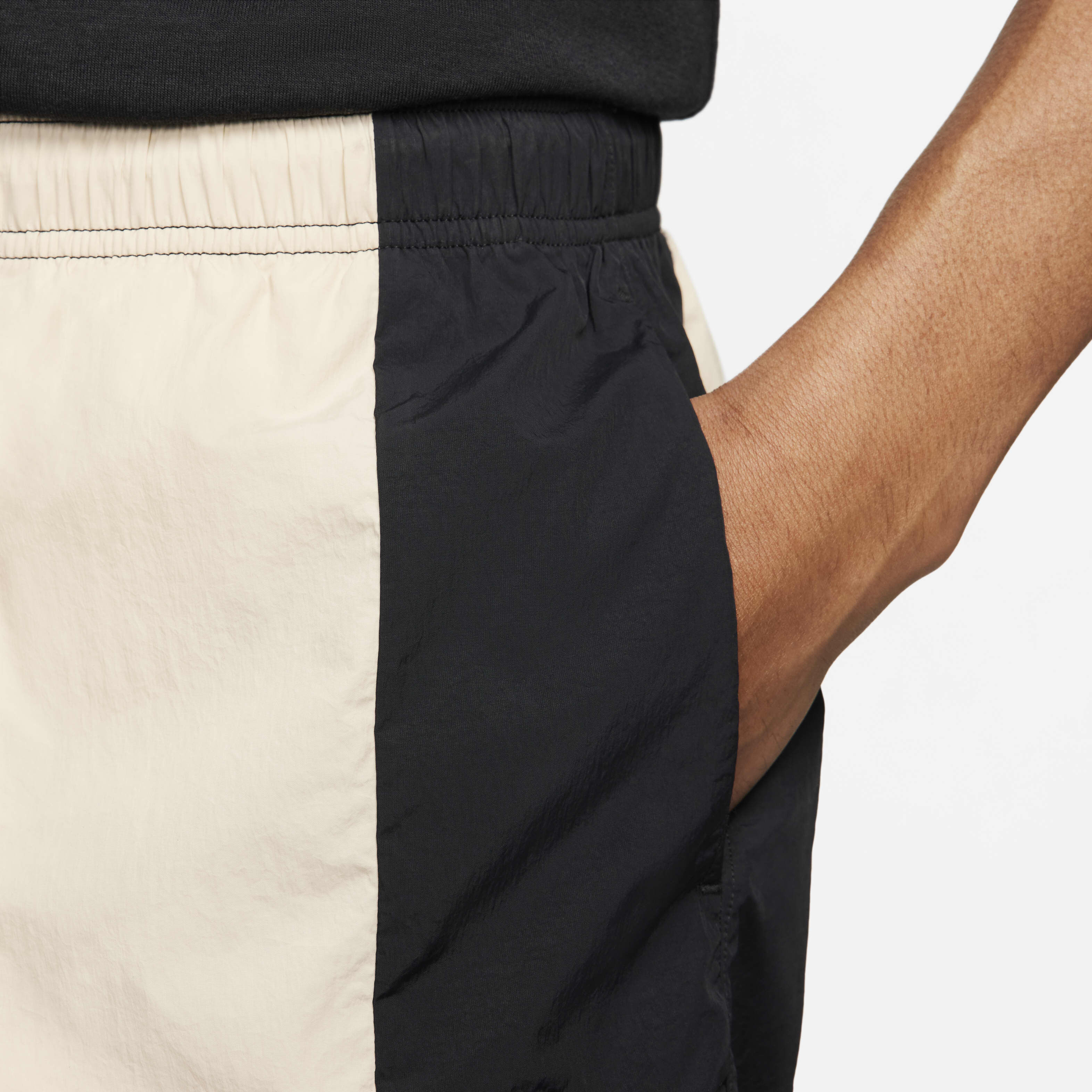 نايكي سبورتسوير تك باك image number 4