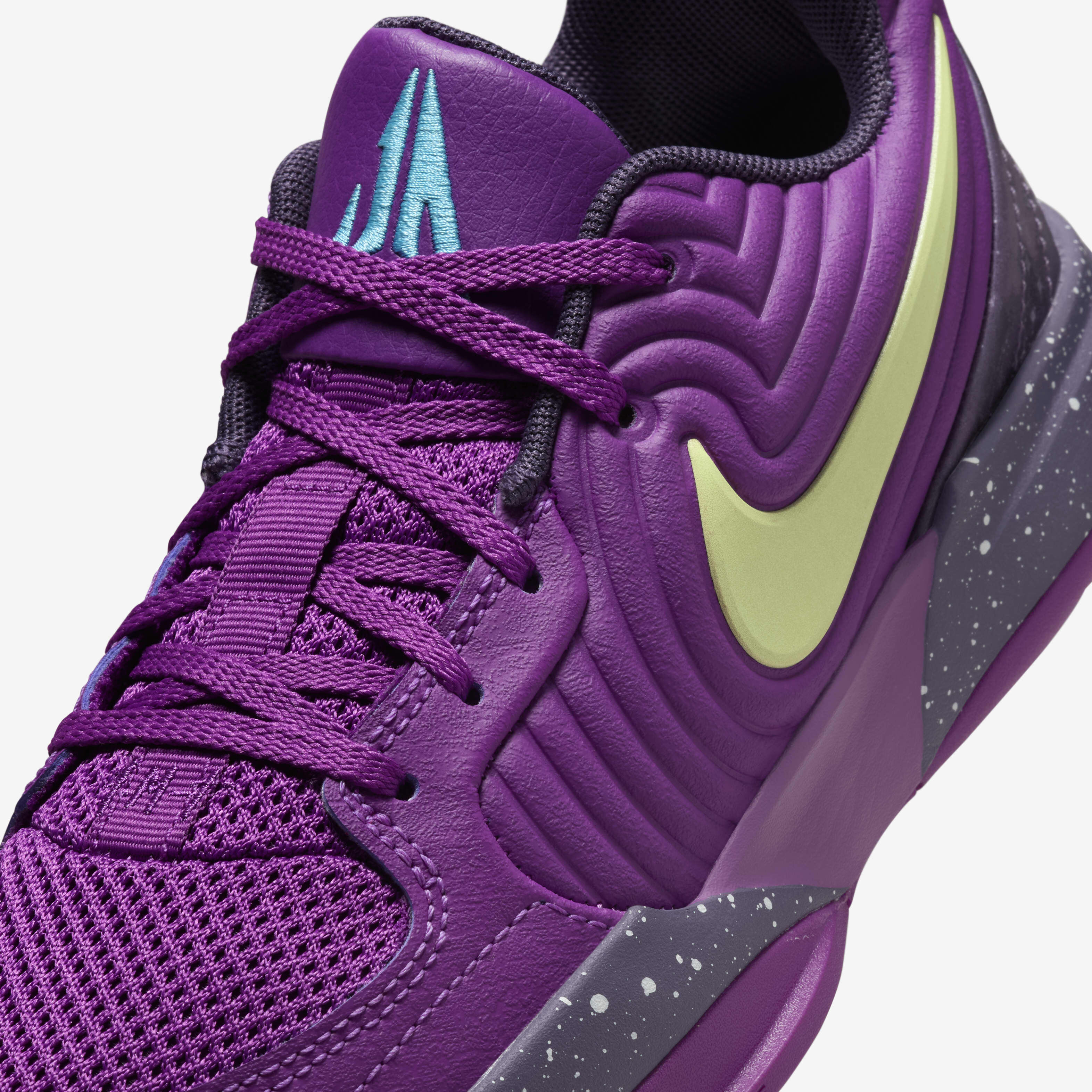 Youth size 2 basketball shoes 2025