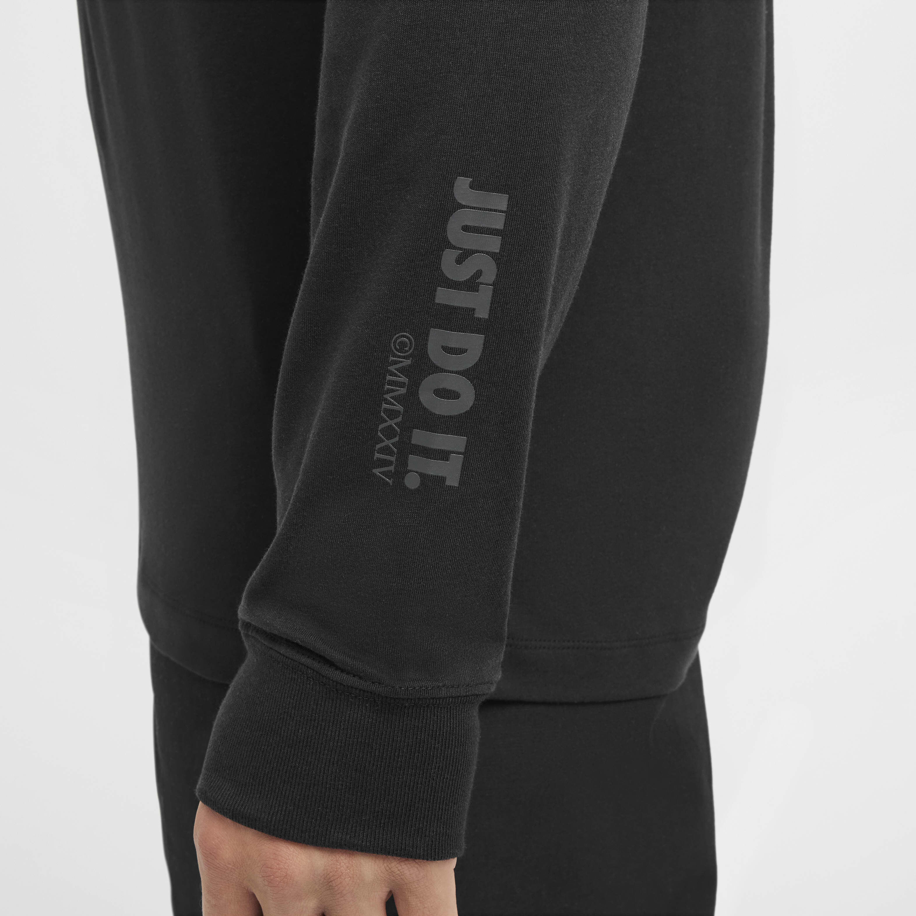 Nike Sportswear Club image number 4