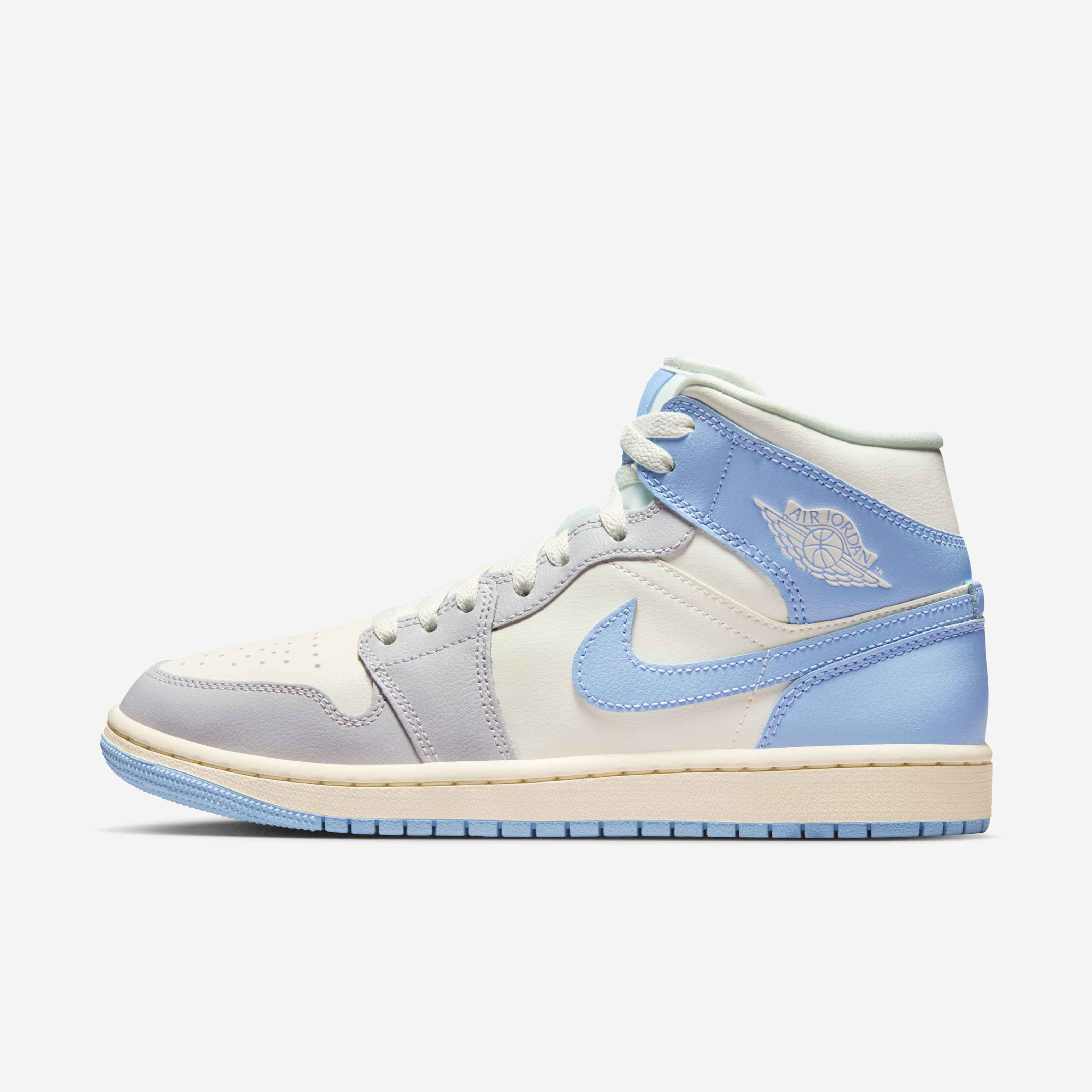 Air Jordan 1 Mid image number 0