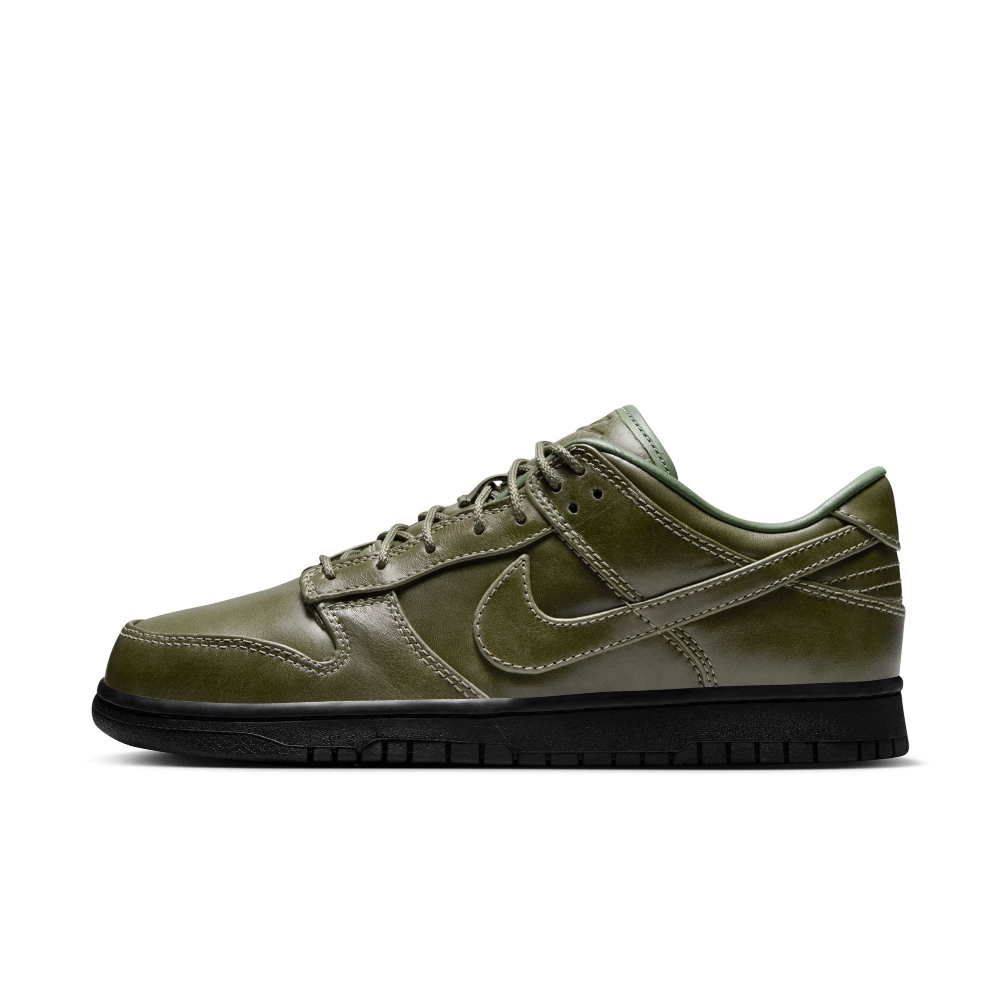 Nike Dunk Low Retro Premium image number 0