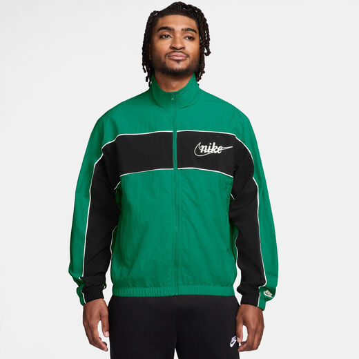 Nike Sportswear Club