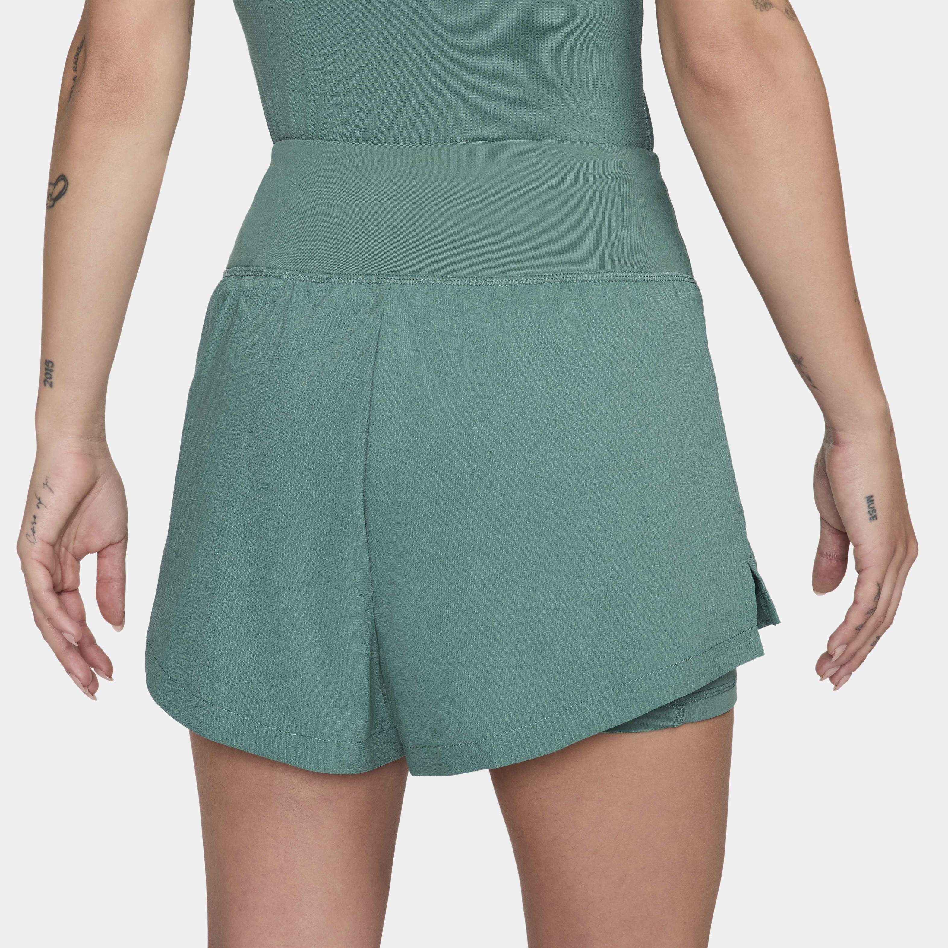 NikeCourt Advantage image number 2