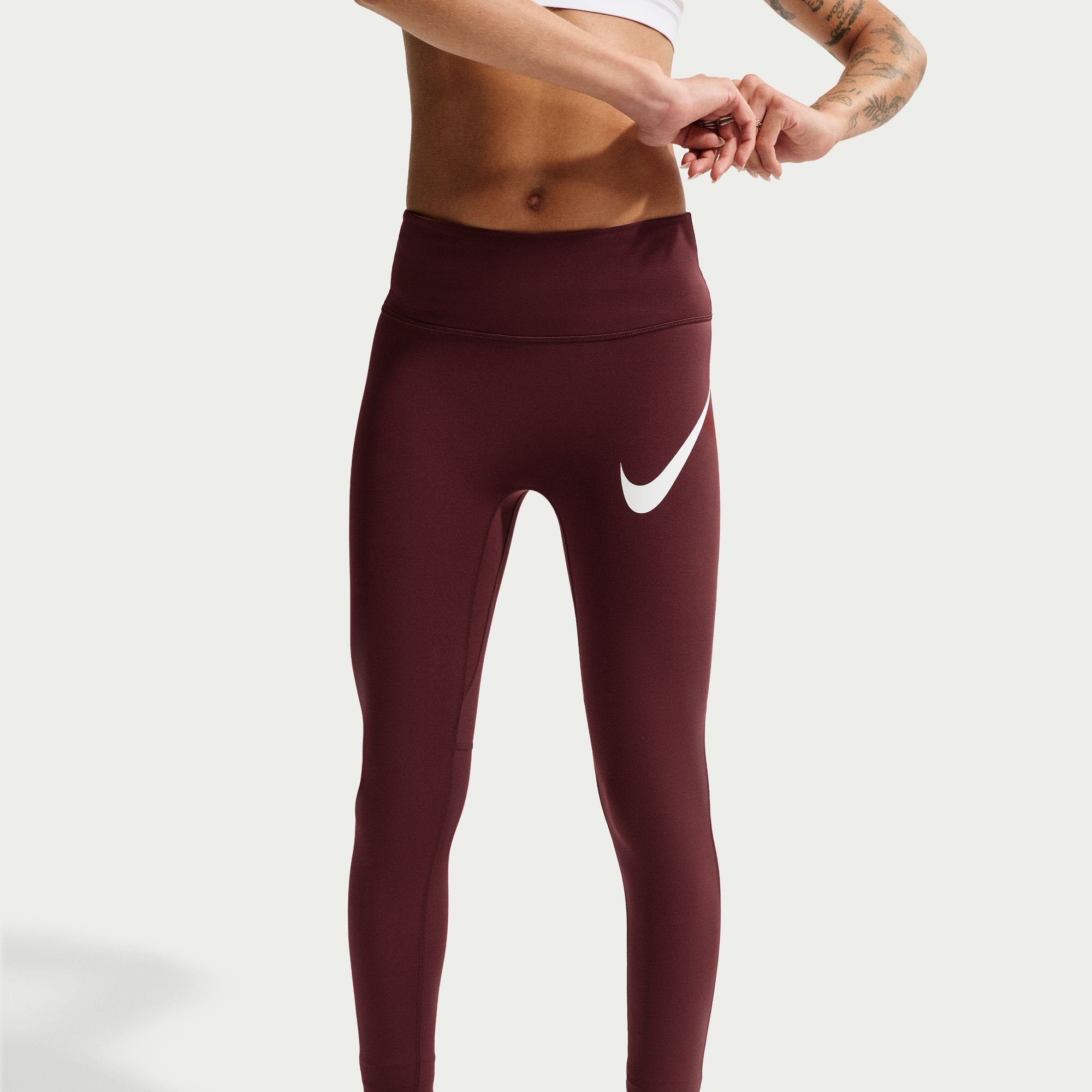 Nike Tempo Swoosh Run image number 2