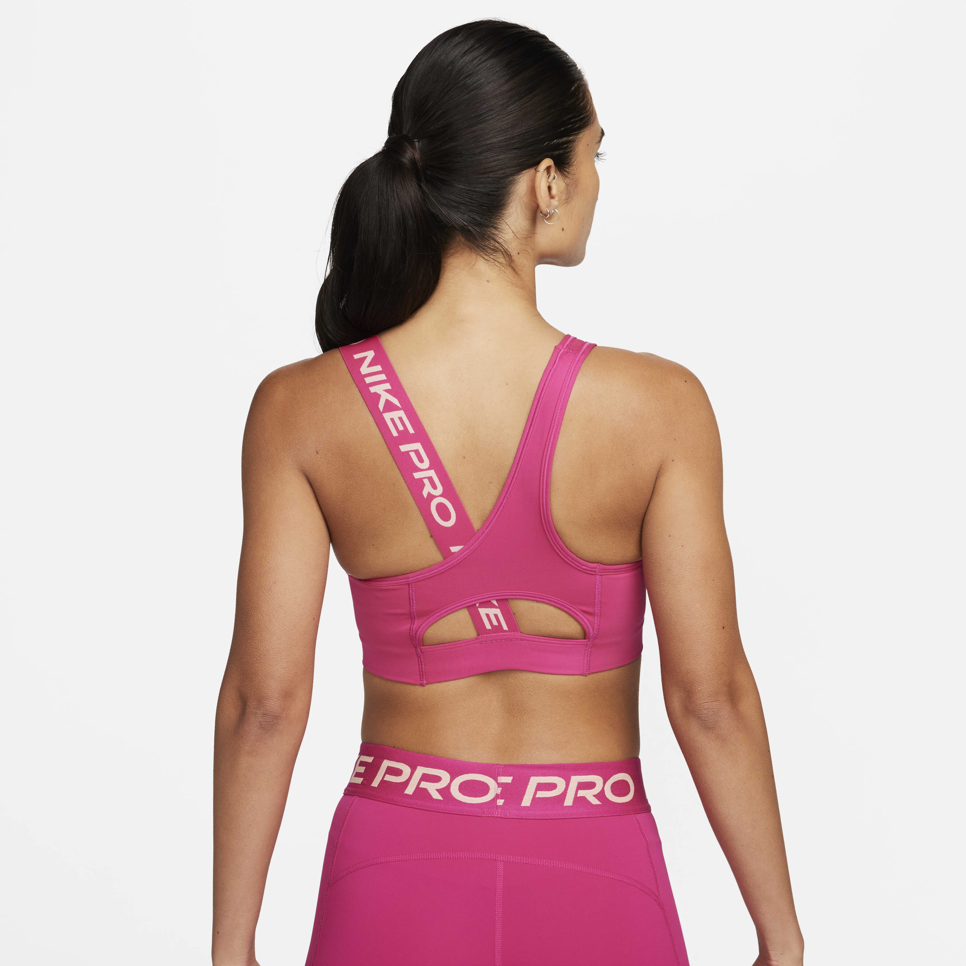 نايكي برو سووش image number 1