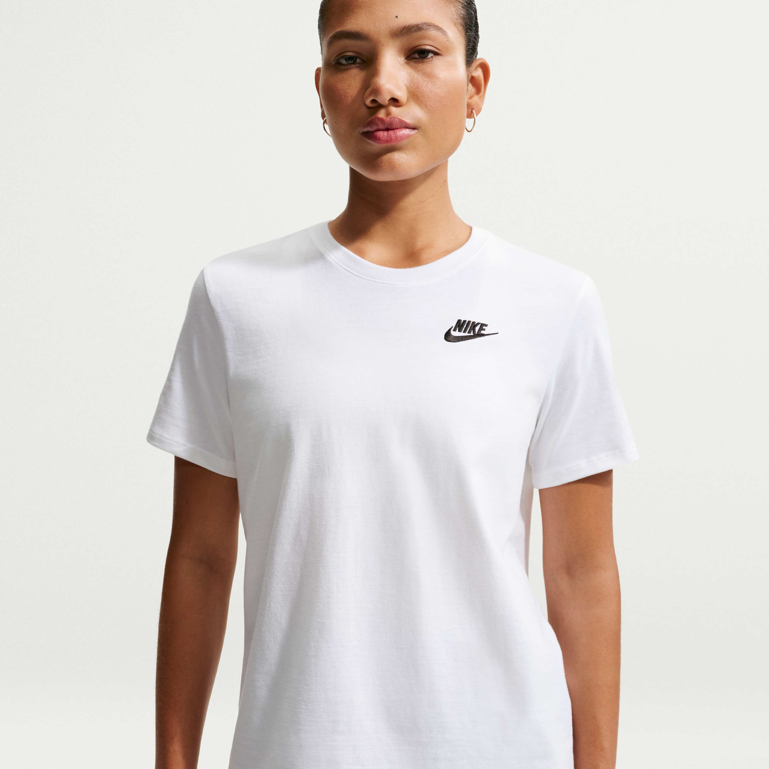 Nike Sportswear Club Essentials image number 0