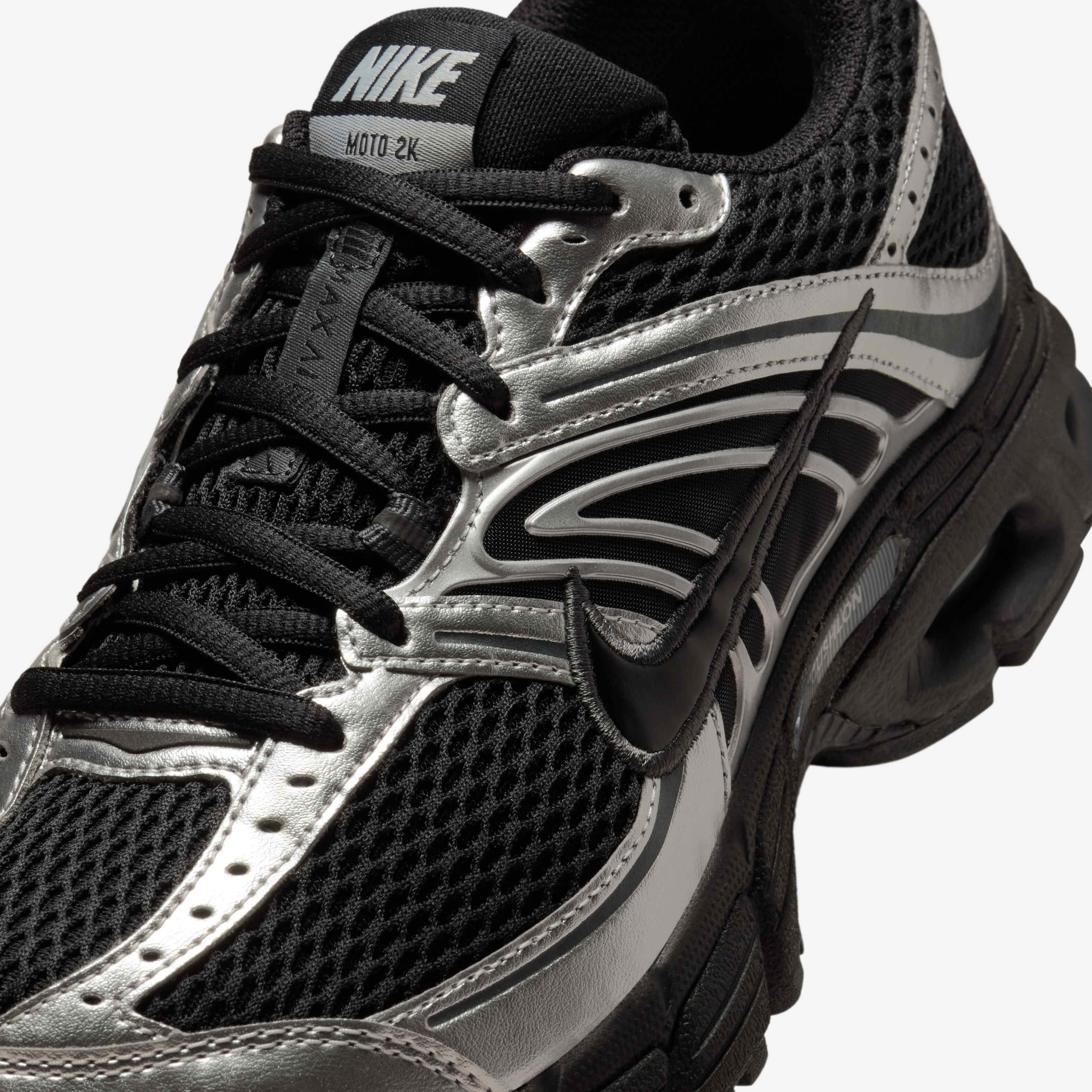 Nike Air Max Moto 2K image number 6
