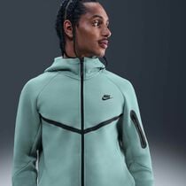 Nike Tech