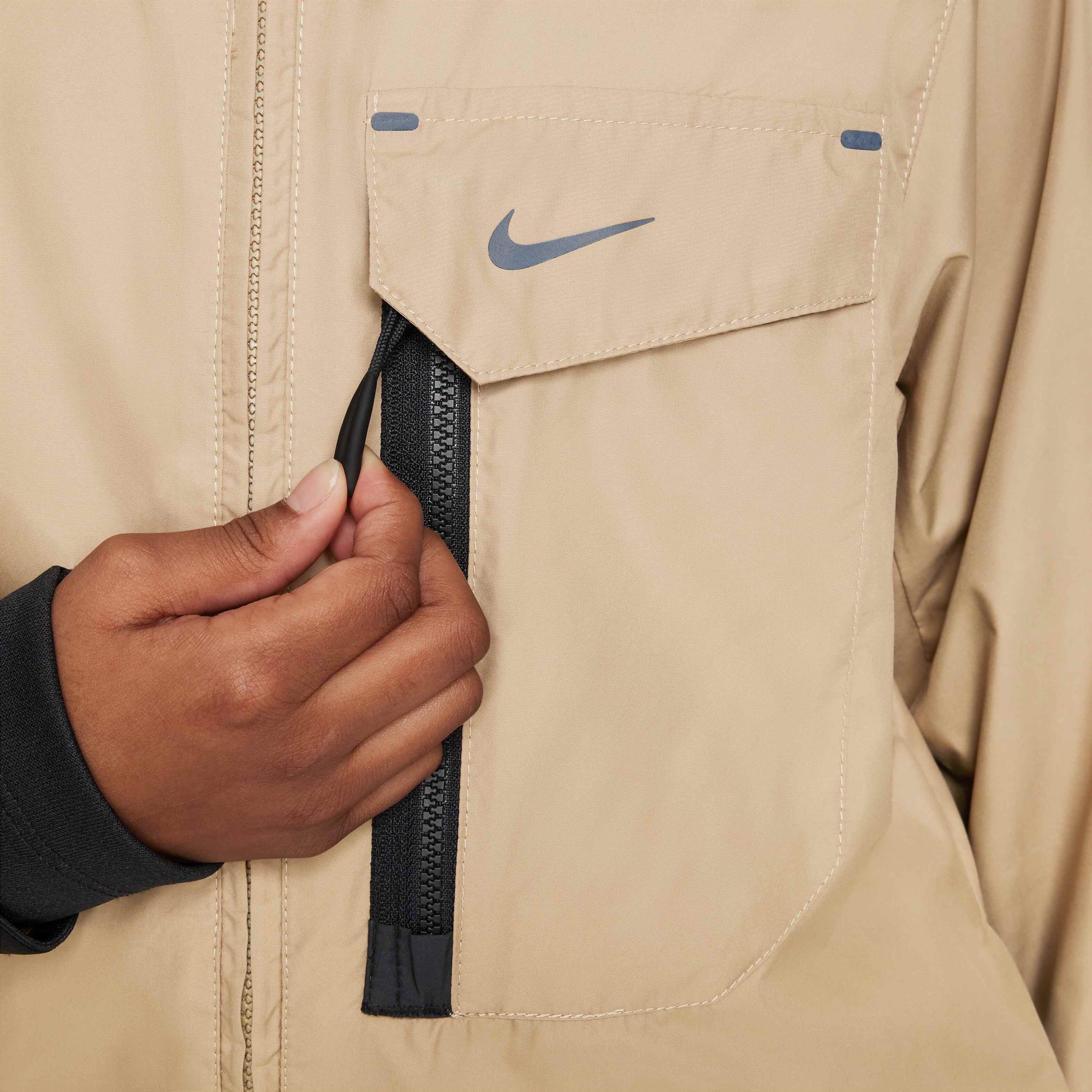 نايكي سبورتسوير سيتي يوتيليتي image number 3