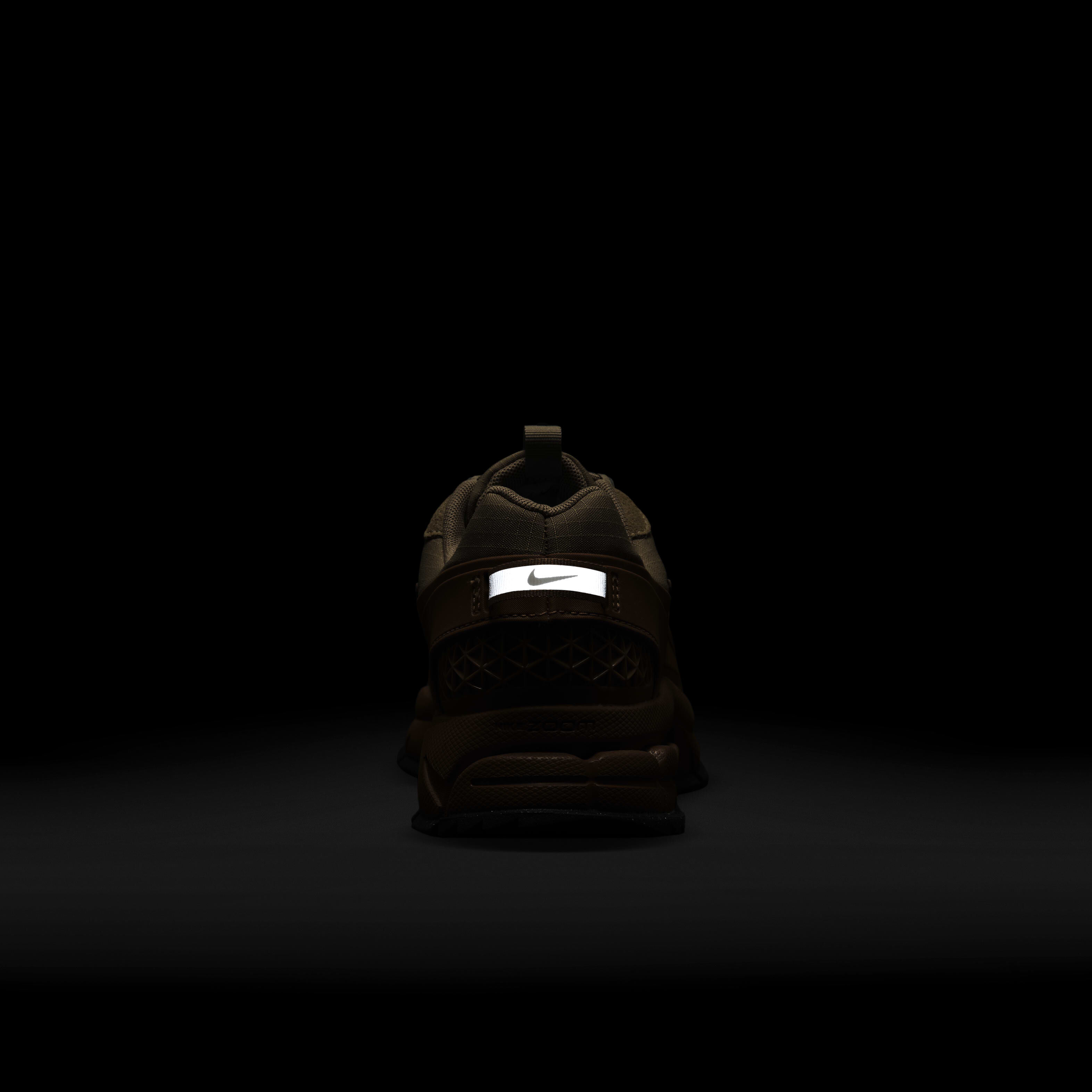 نايكي زووم فوميرو روم image number 9