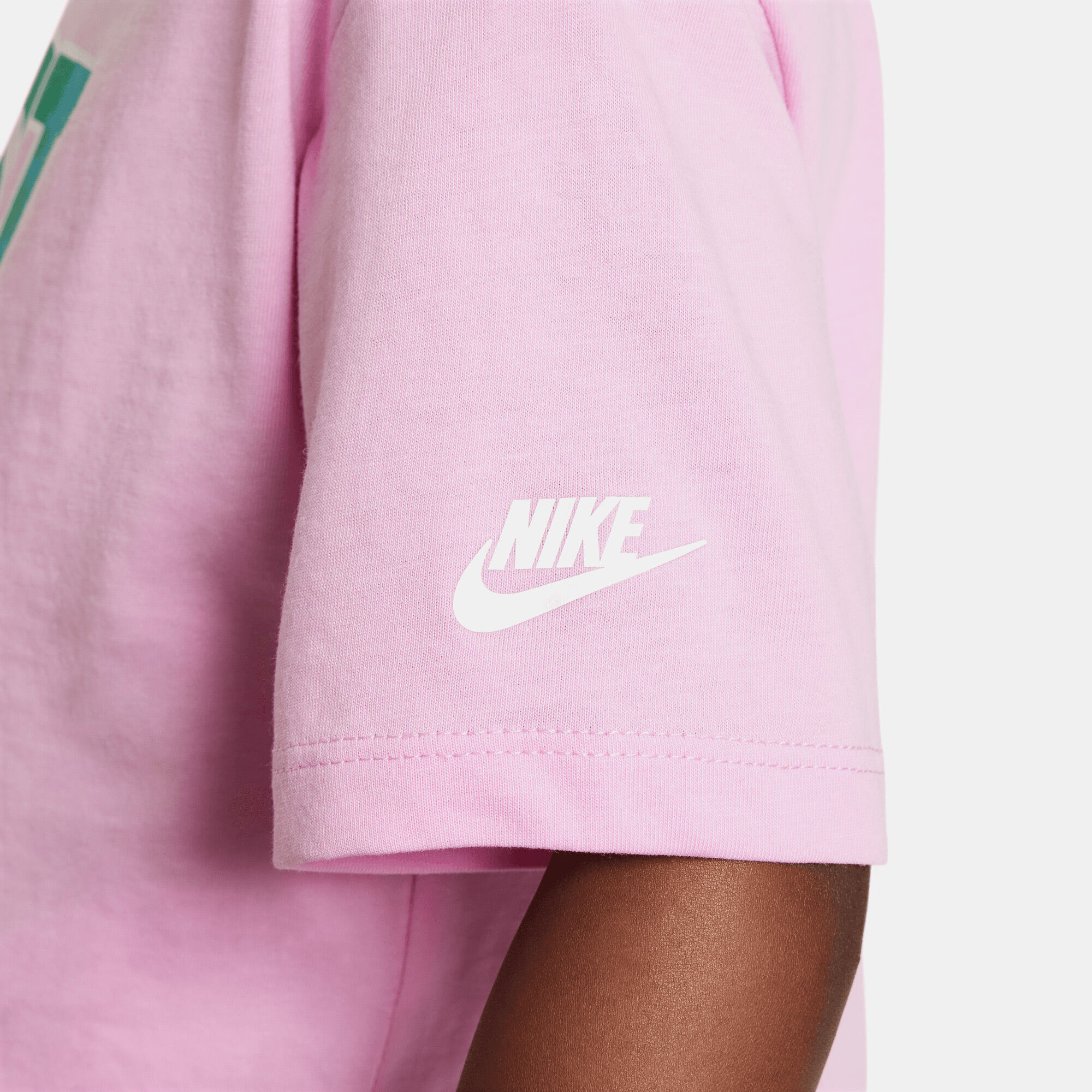 نايكي كلوب image number 3