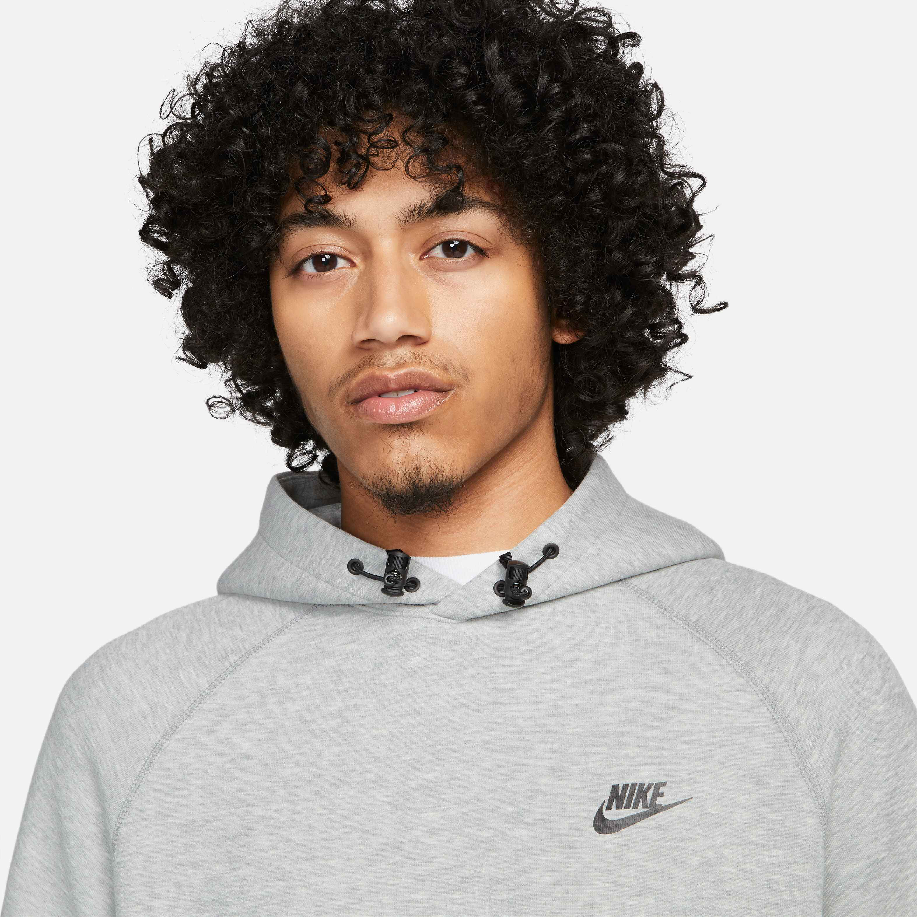 Nike Sportswear Tech Fleece image number 2